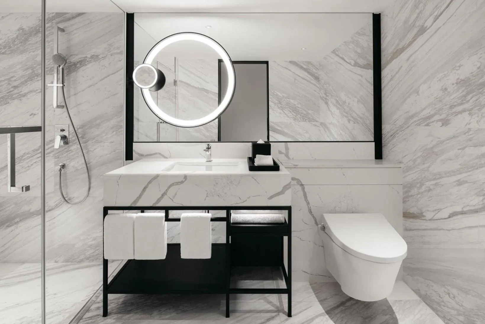 Bathroom in Hilton Singapore Orchard