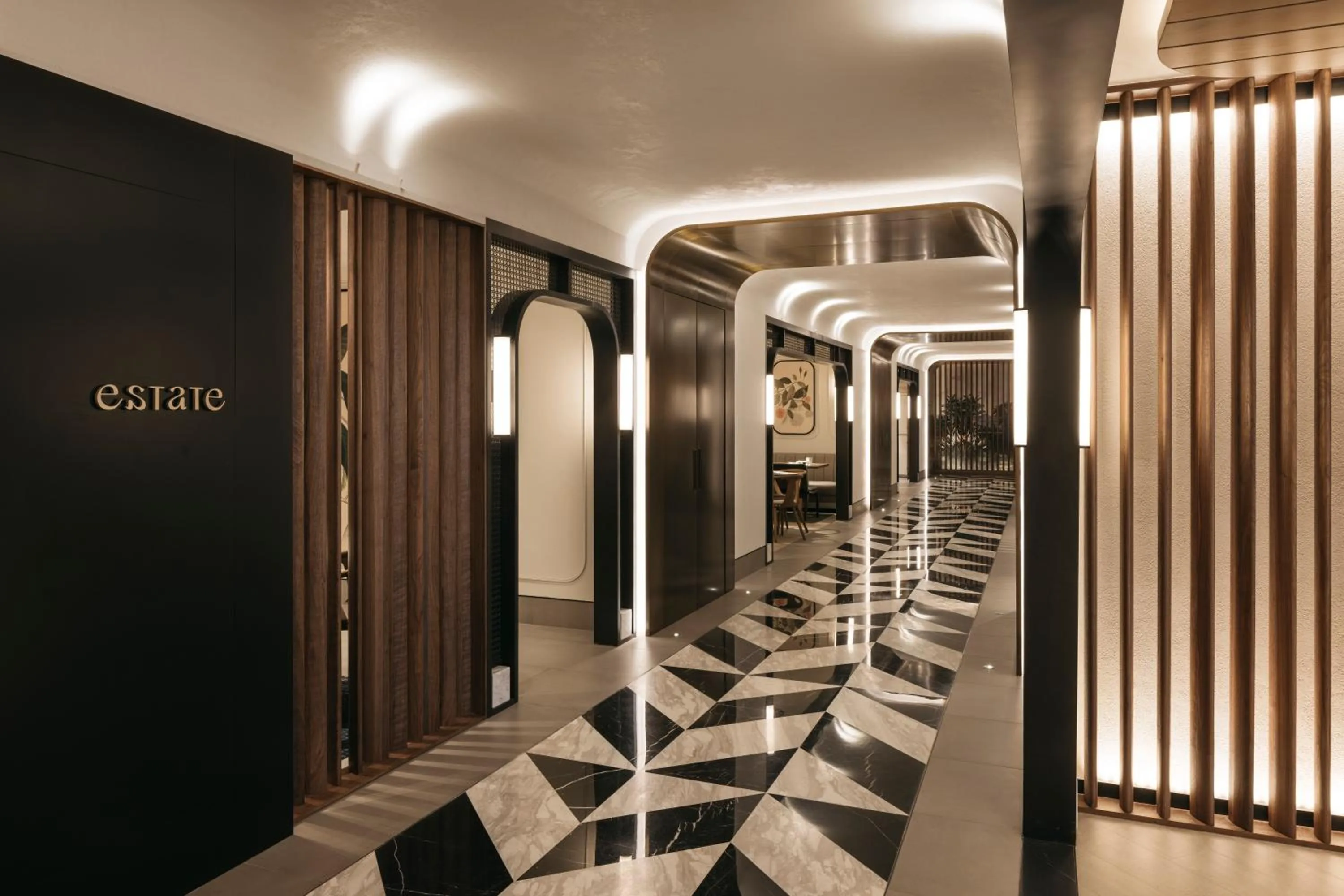 Restaurant/places to eat in Hilton Singapore Orchard