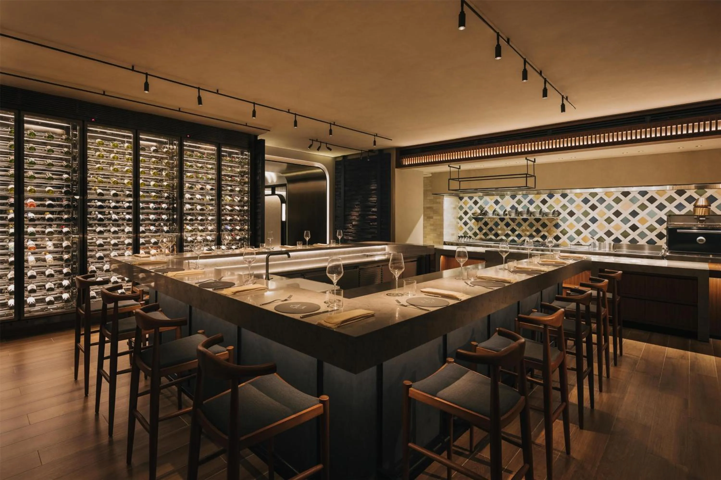 Restaurant/places to eat in Hilton Singapore Orchard