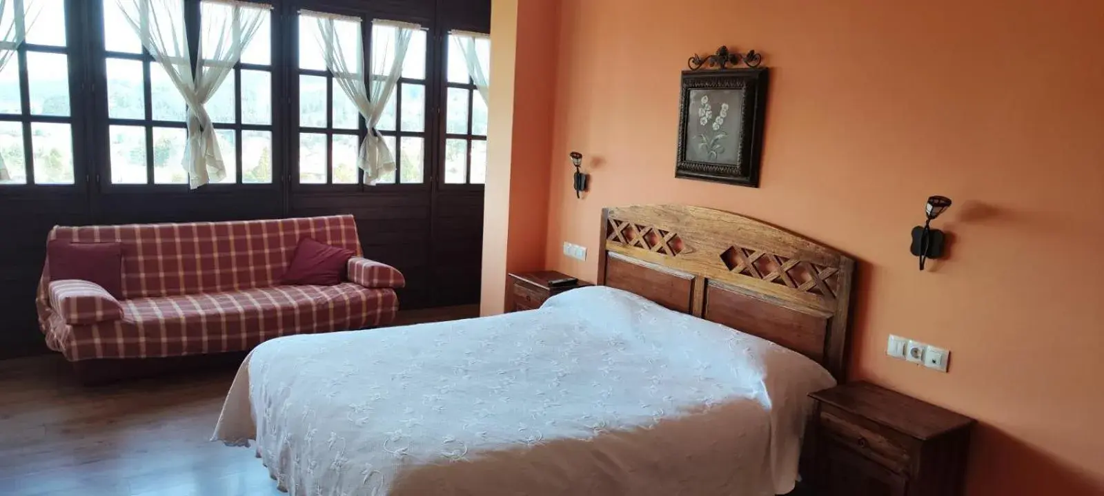 Double Room with Garden View in El Mirador de Deva Double Room with Garden View in El Mirador de Deva