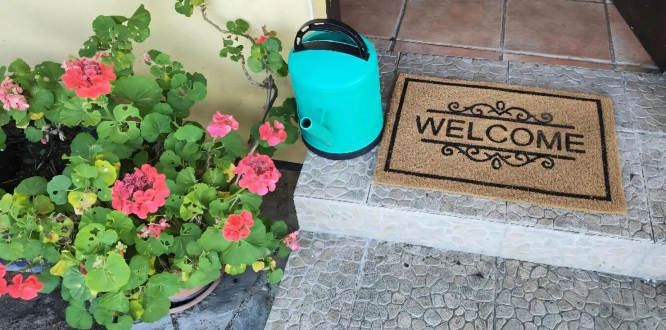 Property building in El Mirador de Deva