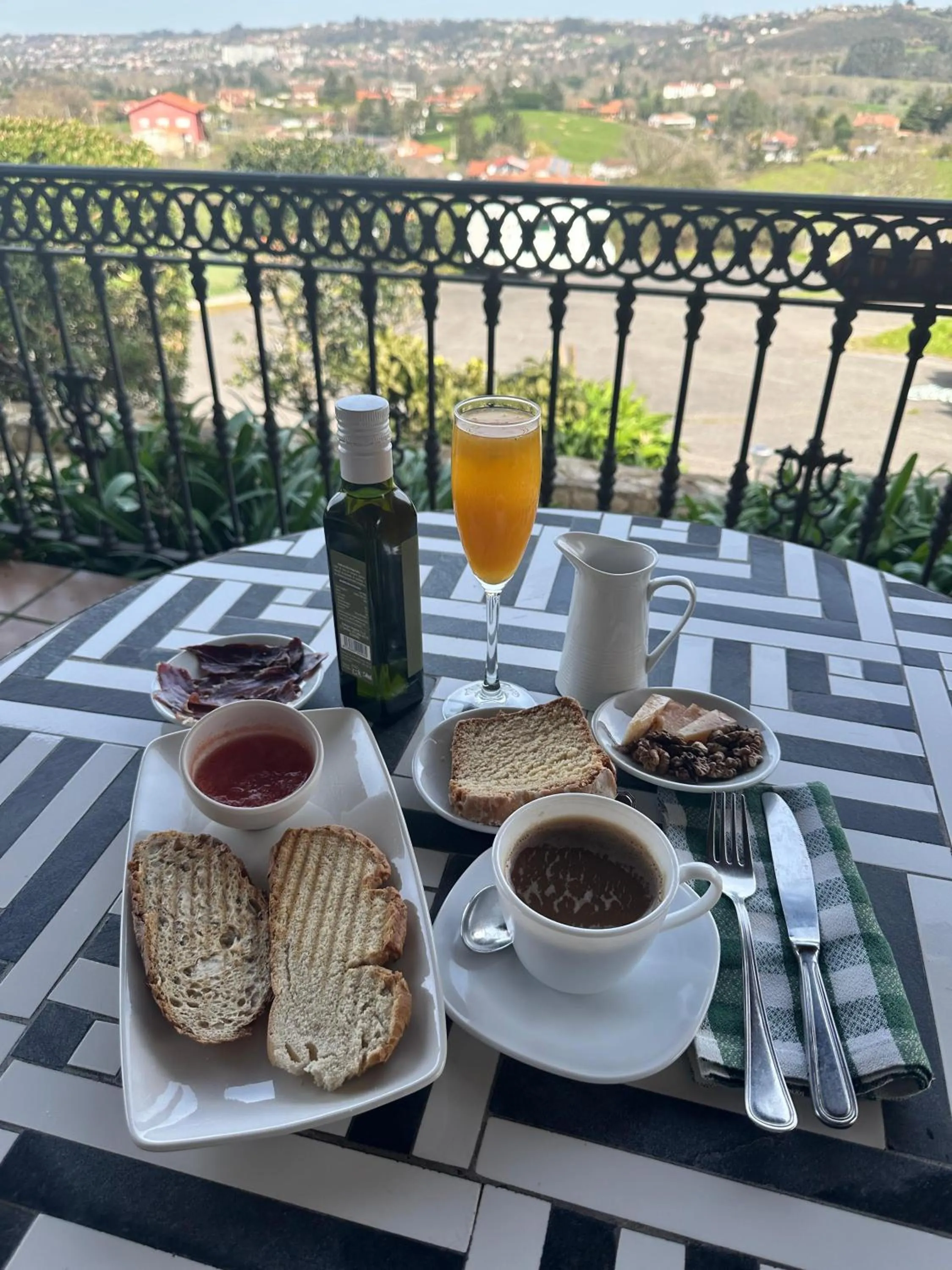 Breakfast in El Mirador de Deva