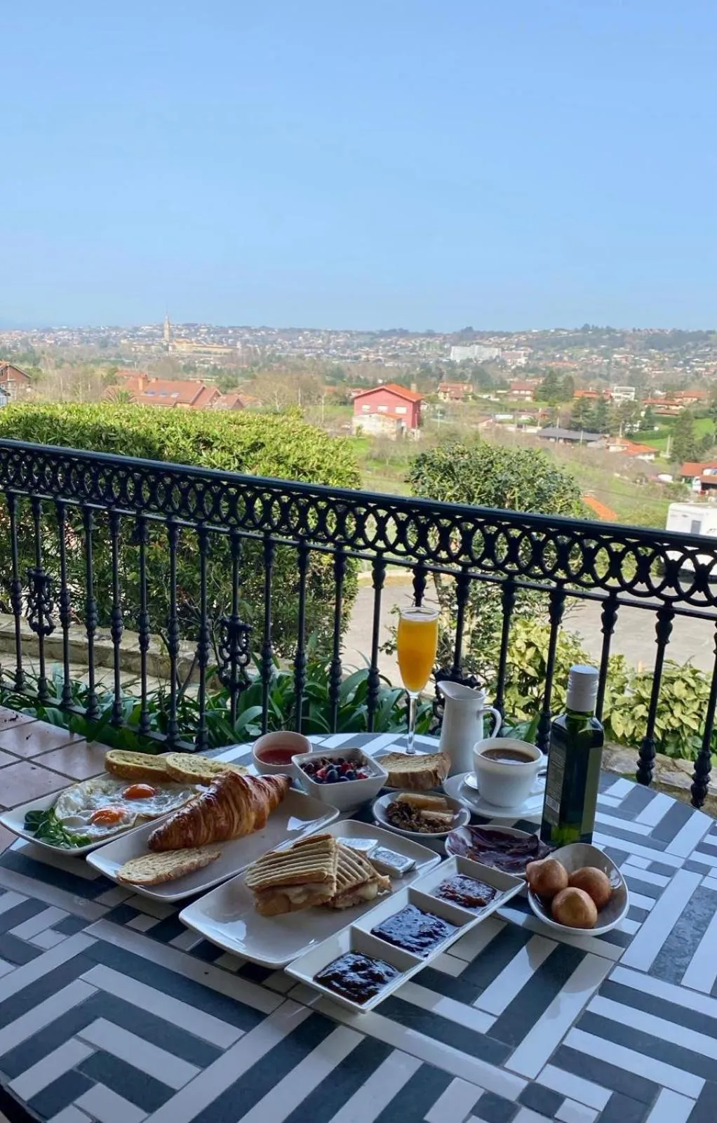 Breakfast in El Mirador de Deva