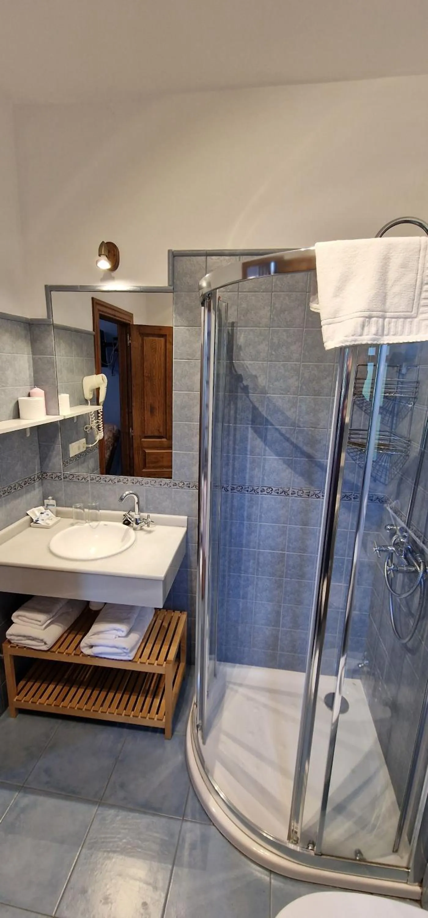 Shower in El Mirador de Deva