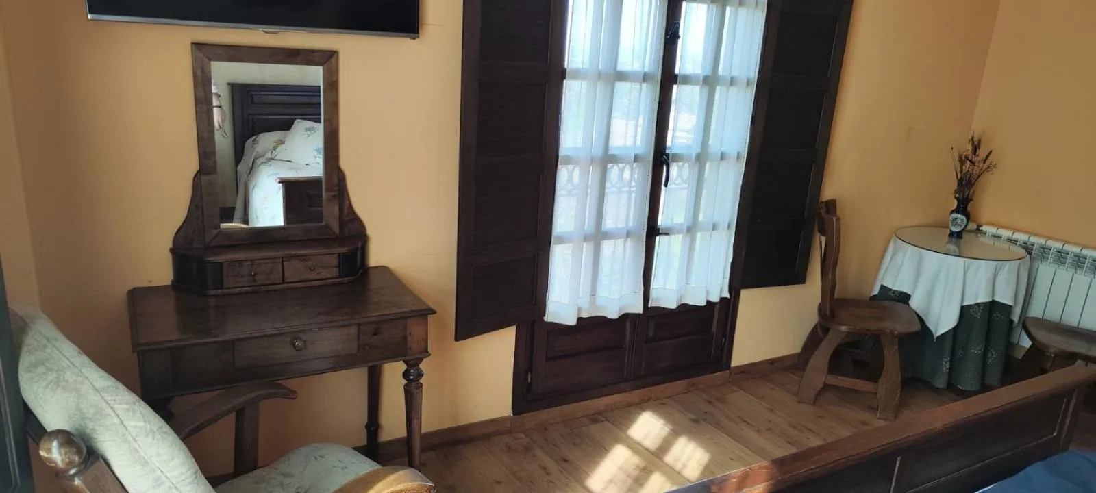 Seating area in El Mirador de Deva