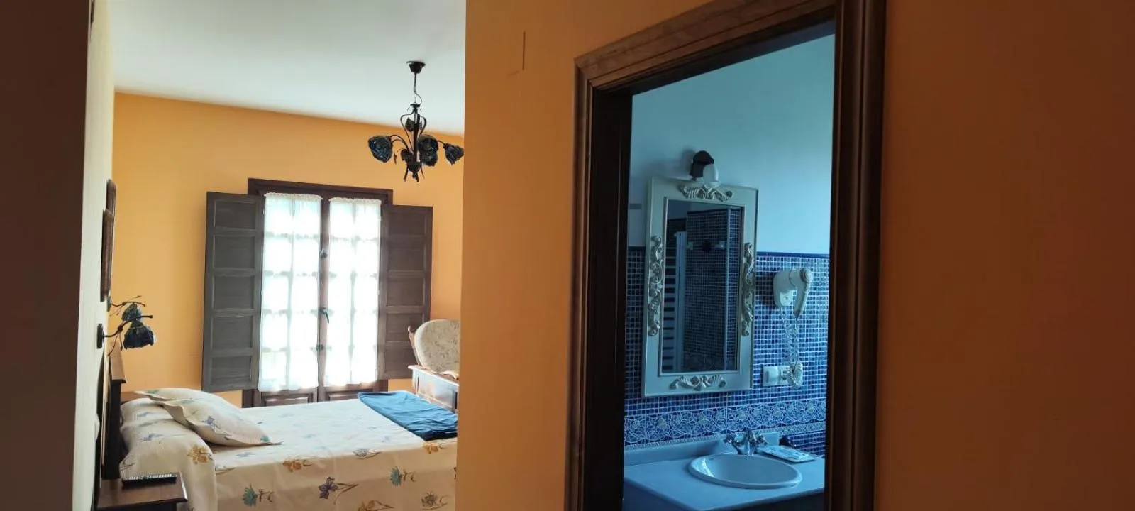 Bathroom, Bed in El Mirador de Deva