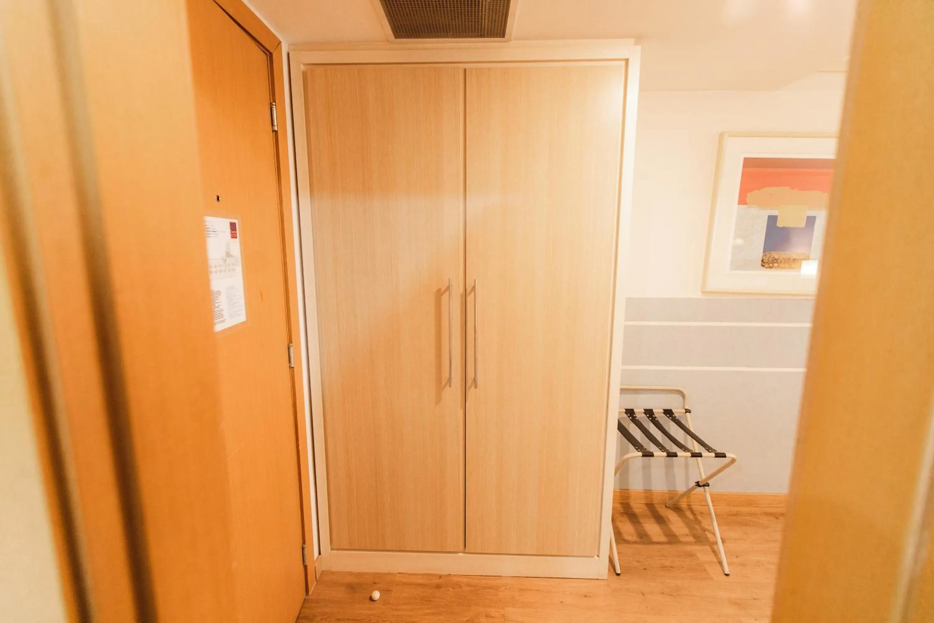 Photo of the whole room in Comfort Suites Londrina