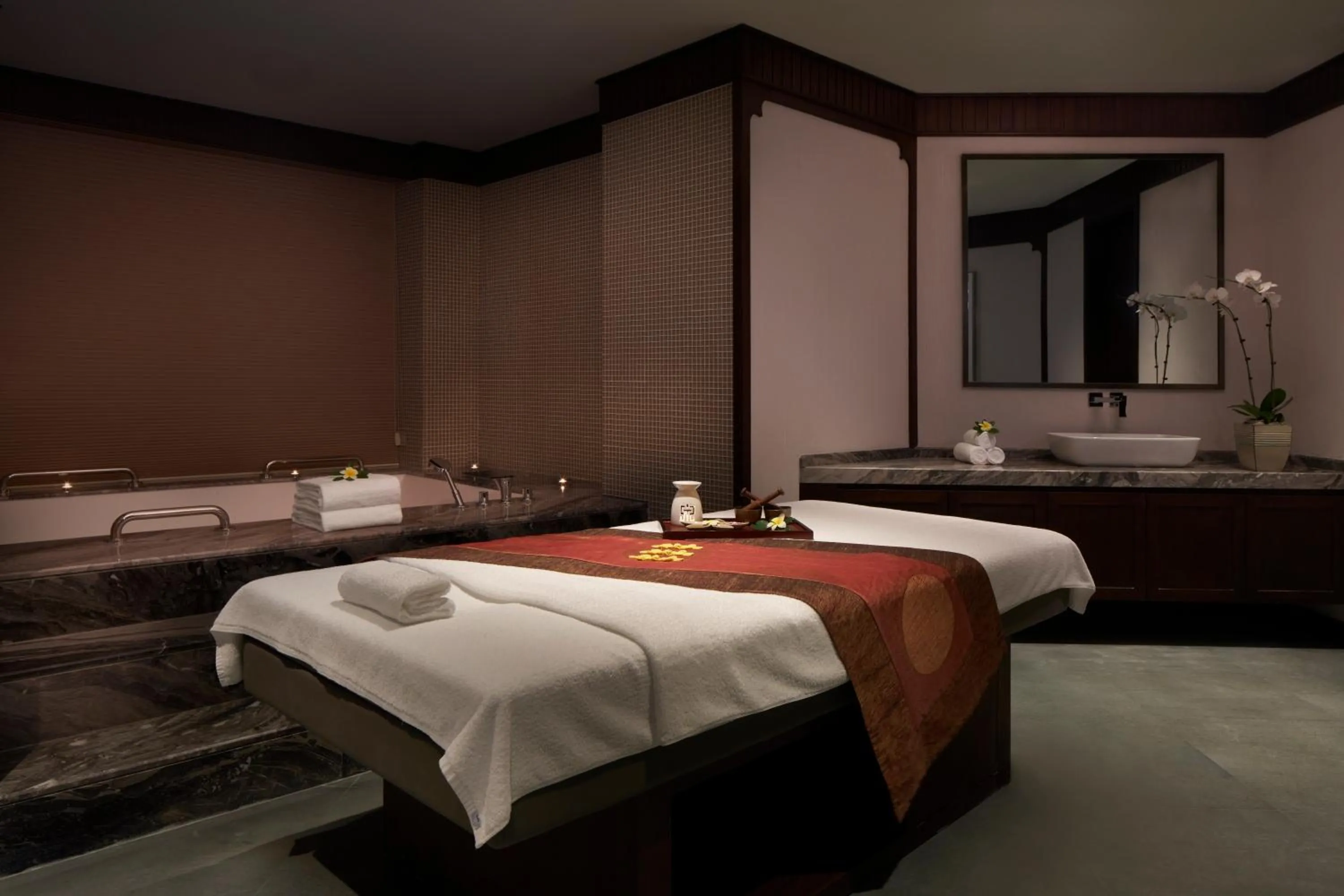 Sauna, Bed in Sanya Marriott Yalong Bay Resort & Spa