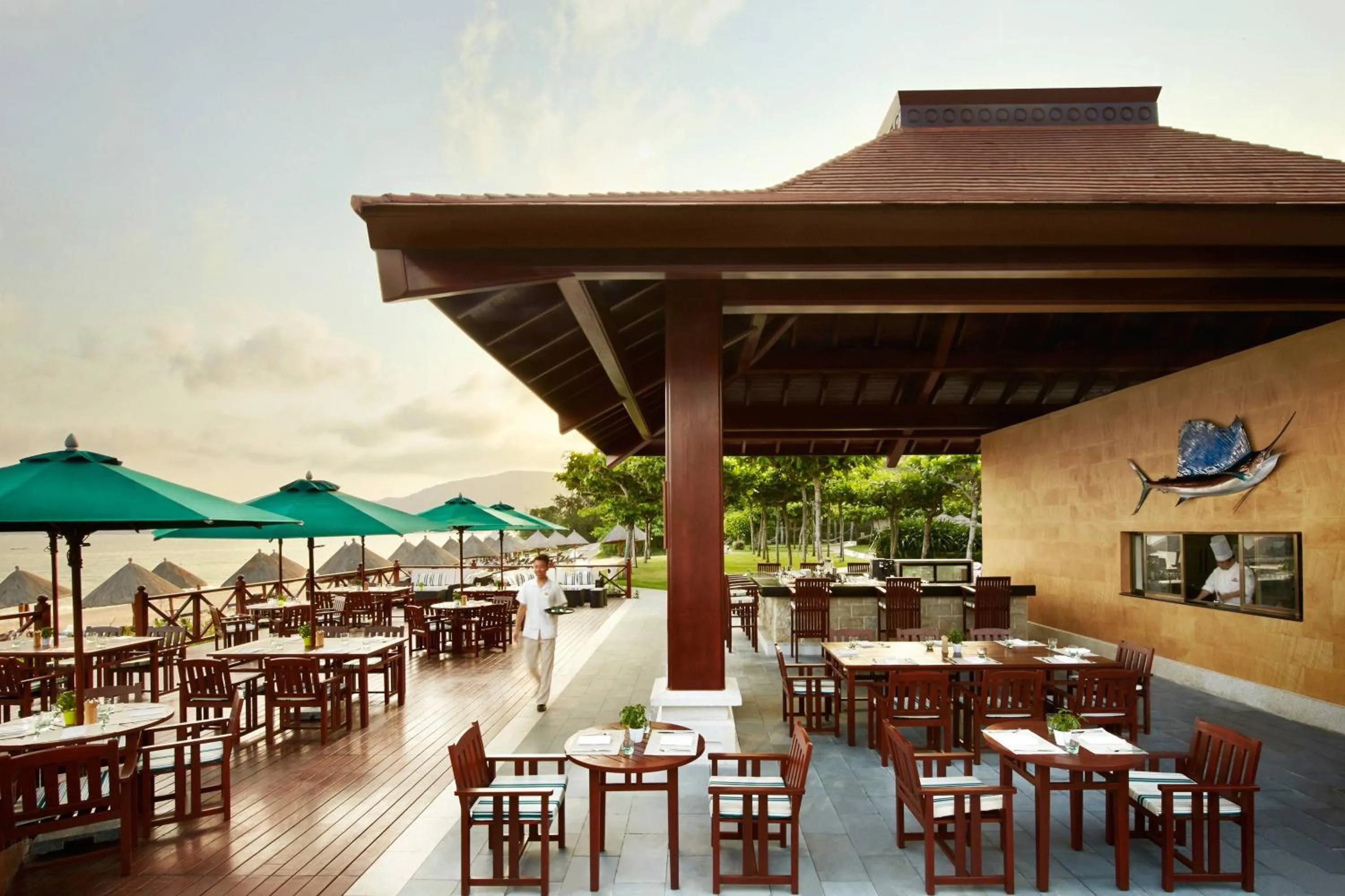 Lounge or bar in Sanya Marriott Yalong Bay Resort & Spa