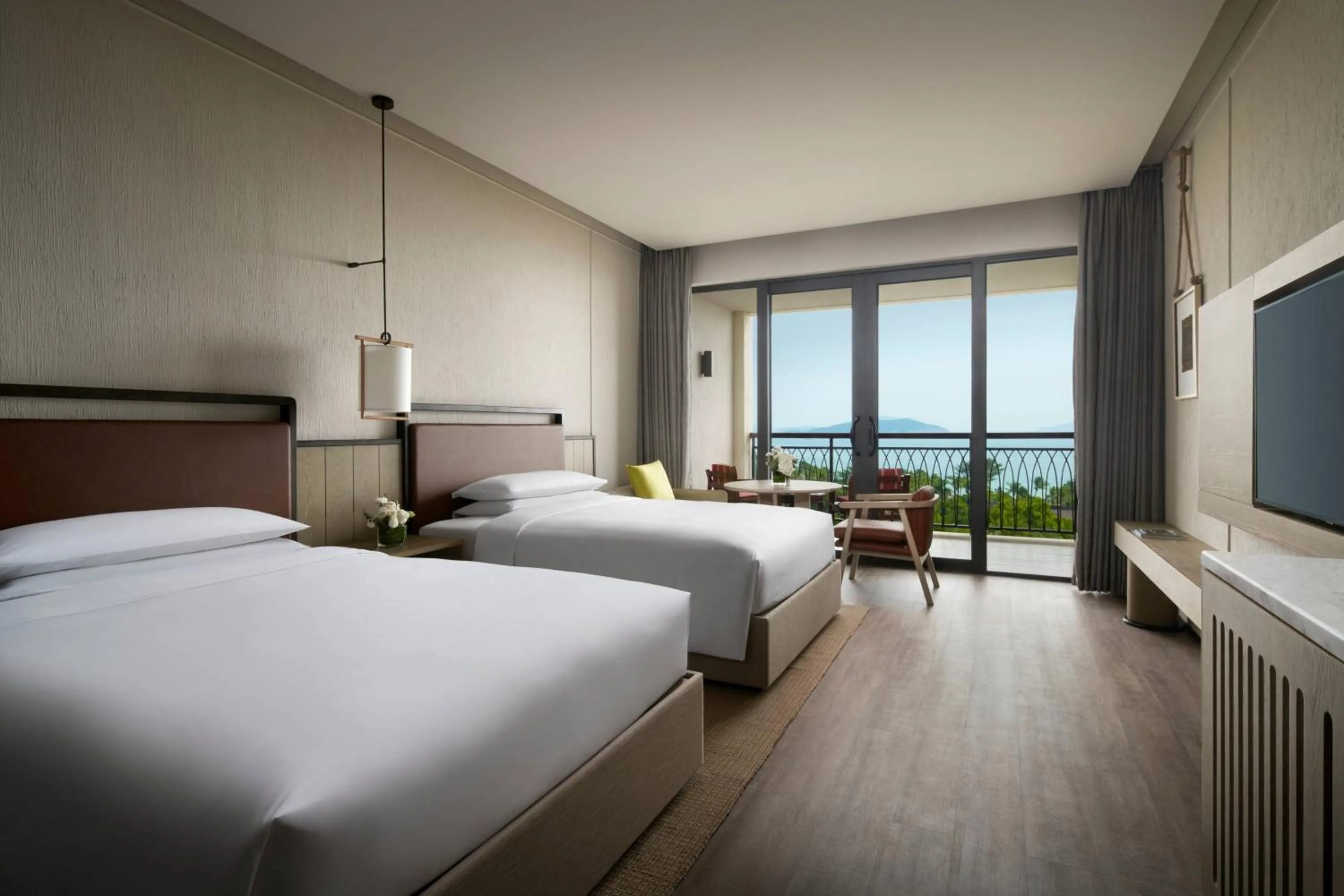 Photo of the whole room, Bed in Sanya Marriott Yalong Bay Resort & Spa
