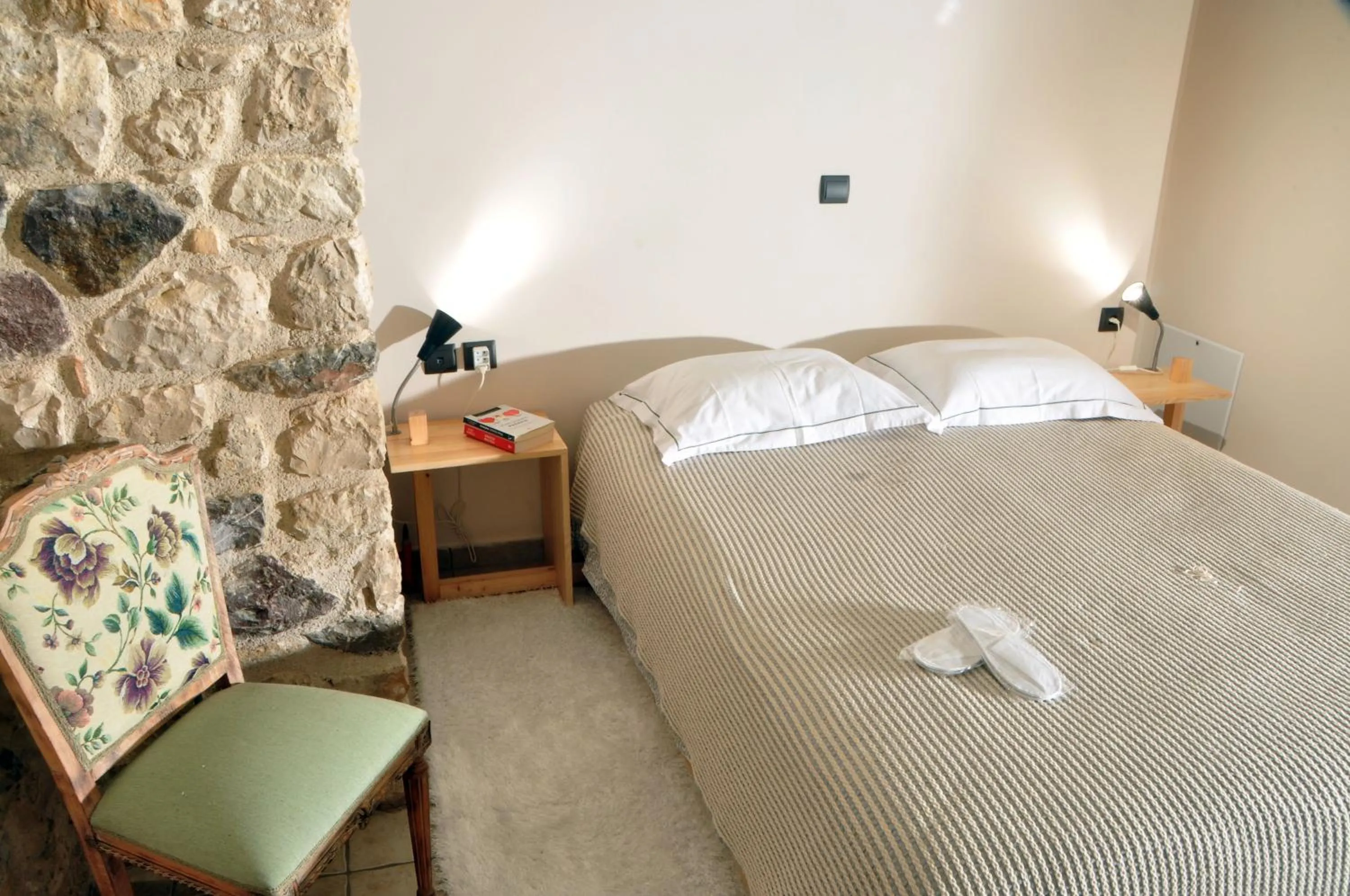 Bed in Limni Stone Apartments