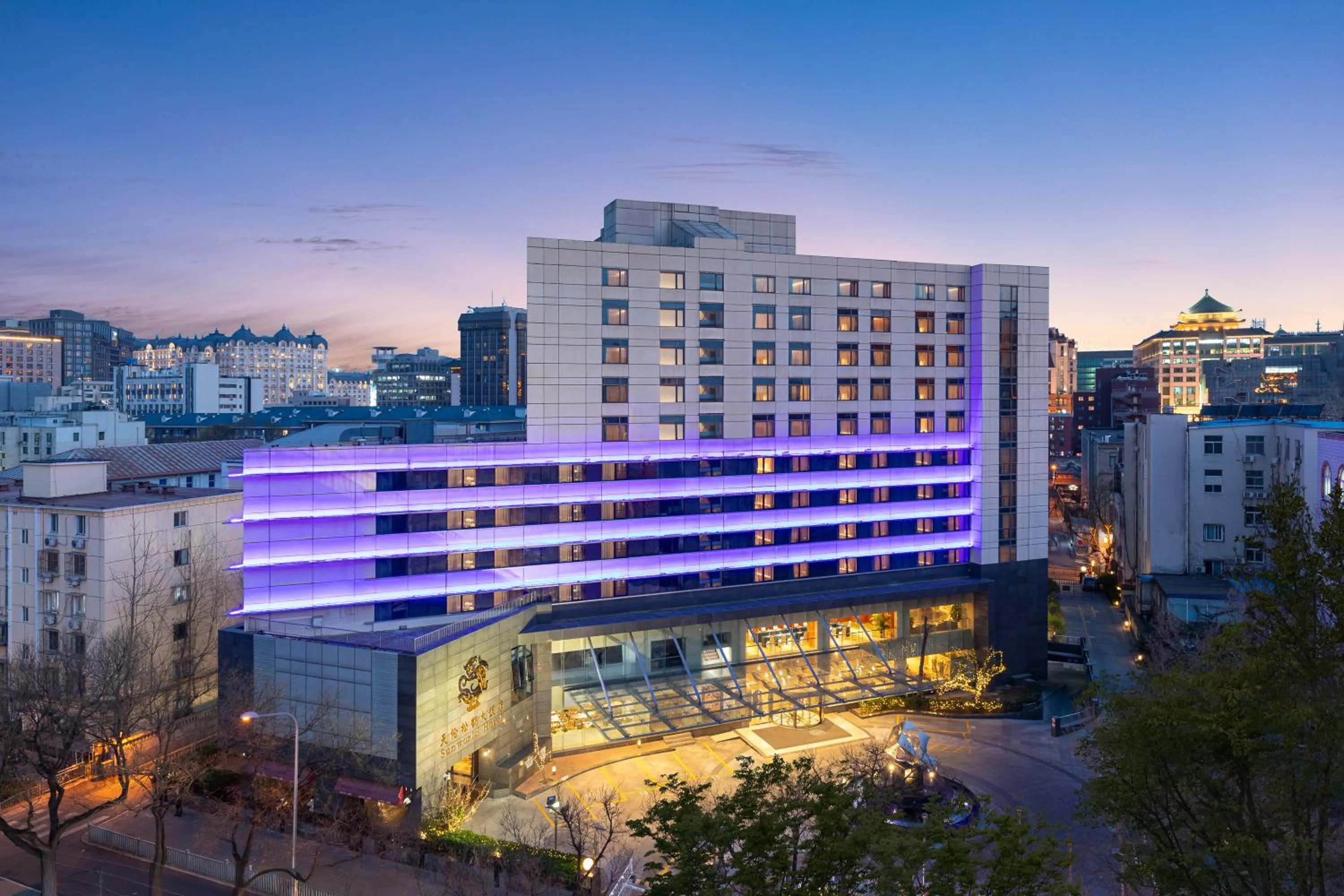 Night in Sunworld Hotel Wangfujing