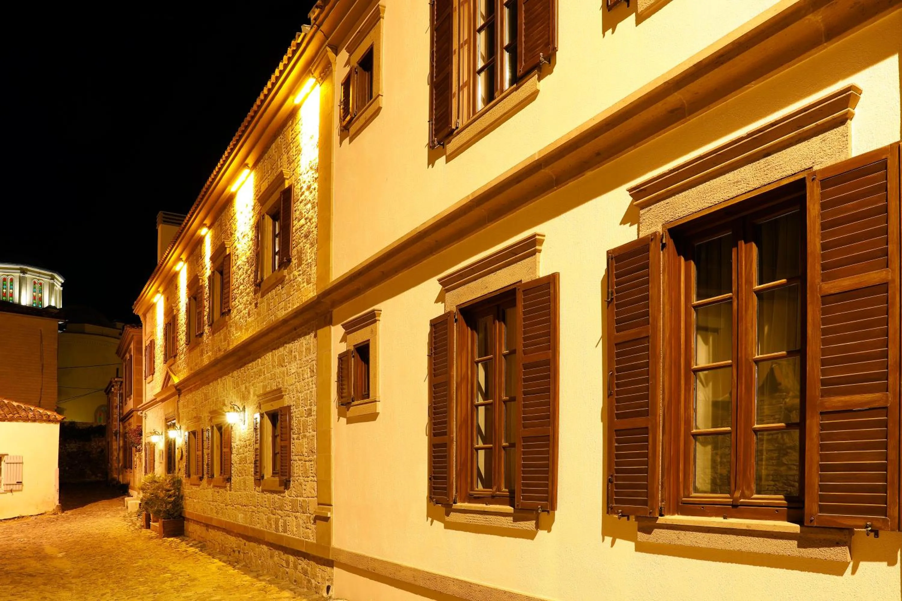 Property building in YundAntik Cunda Konaklari