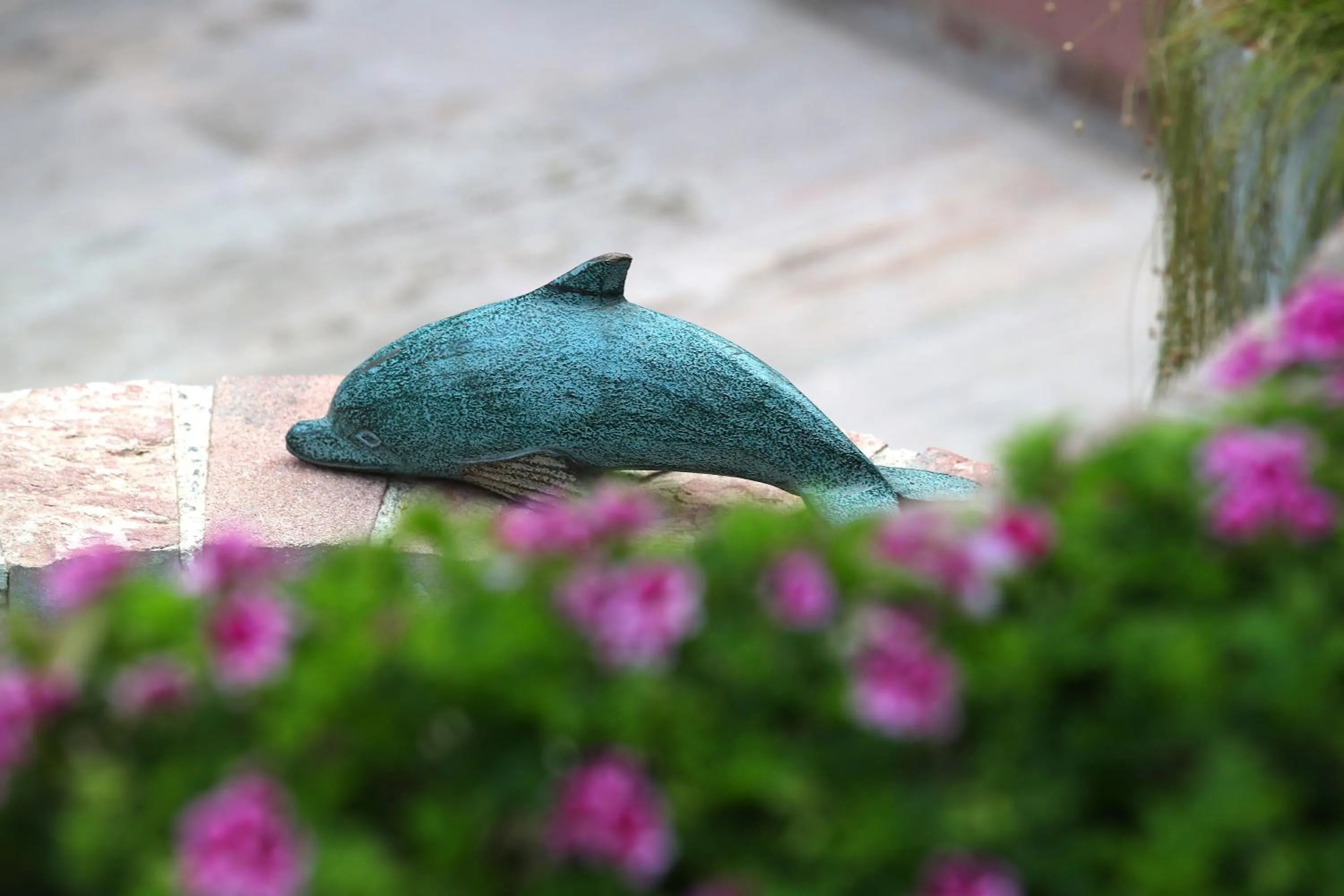 Garden in YundAntik Cunda Konaklari