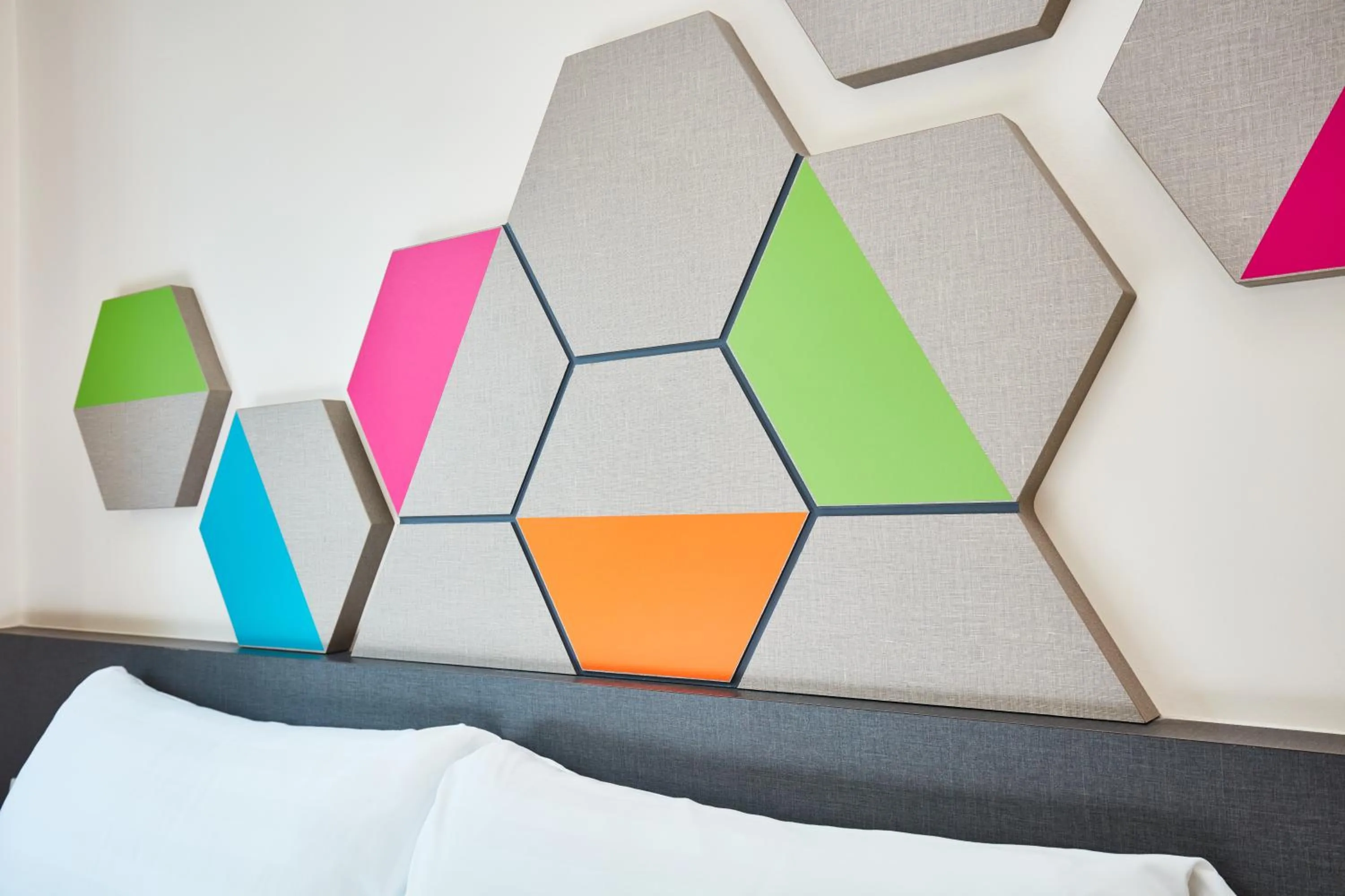 Bed in ibis budget Singapore Emerald