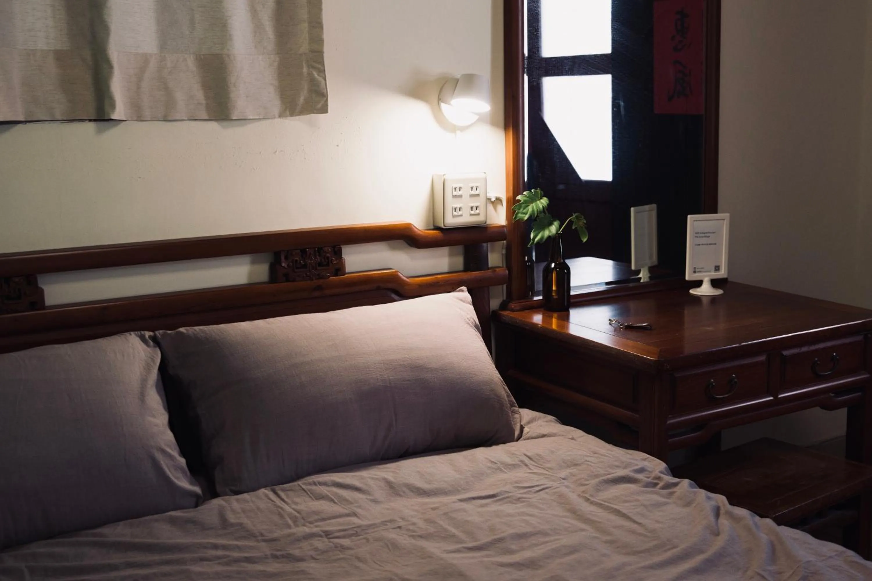 Photo of the whole room, Bed in Live Guest House