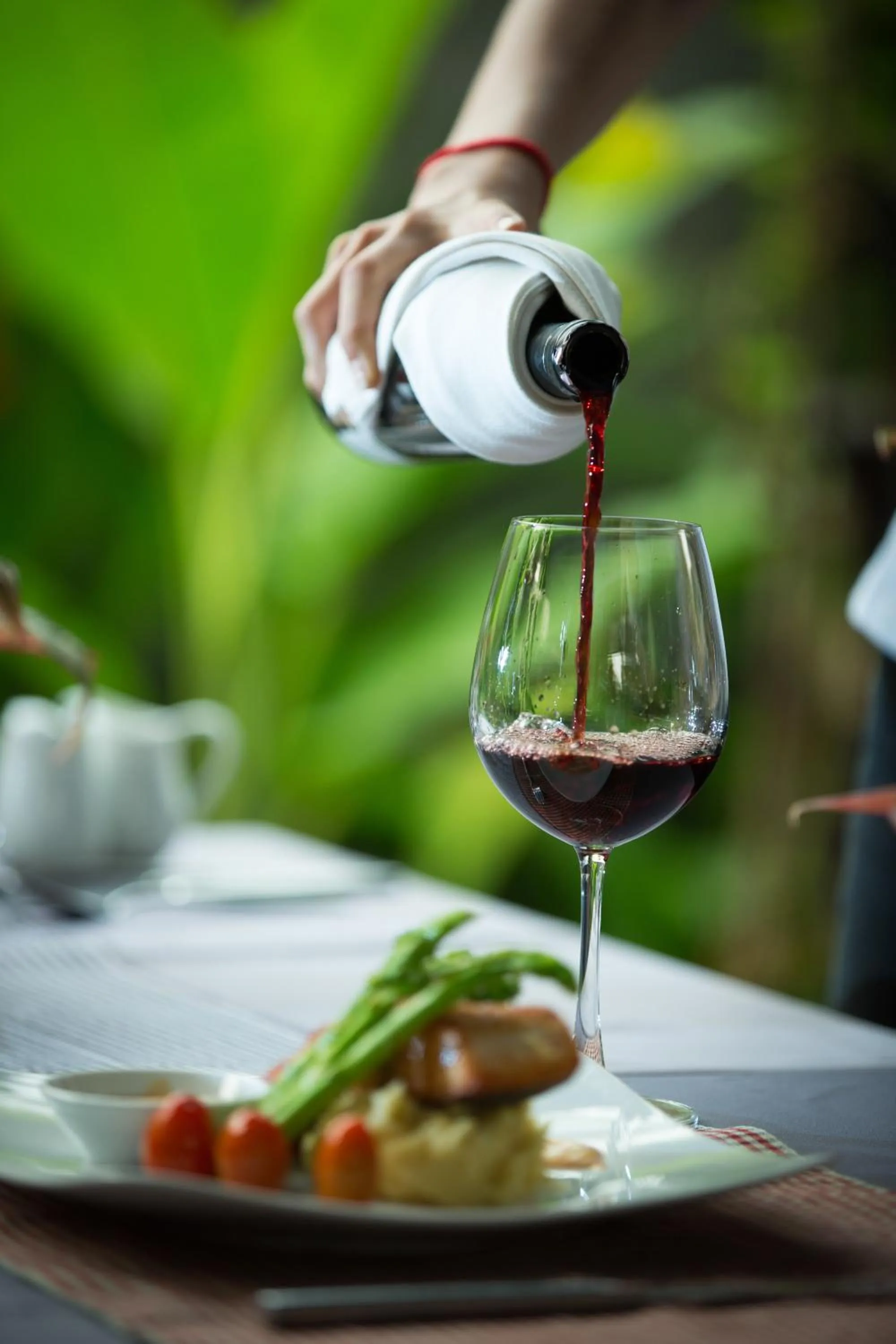 Food and drinks in King Rock Residence