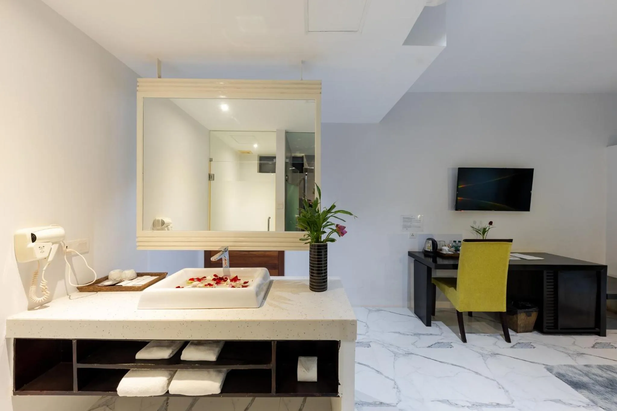 Shower in King Rock Residence