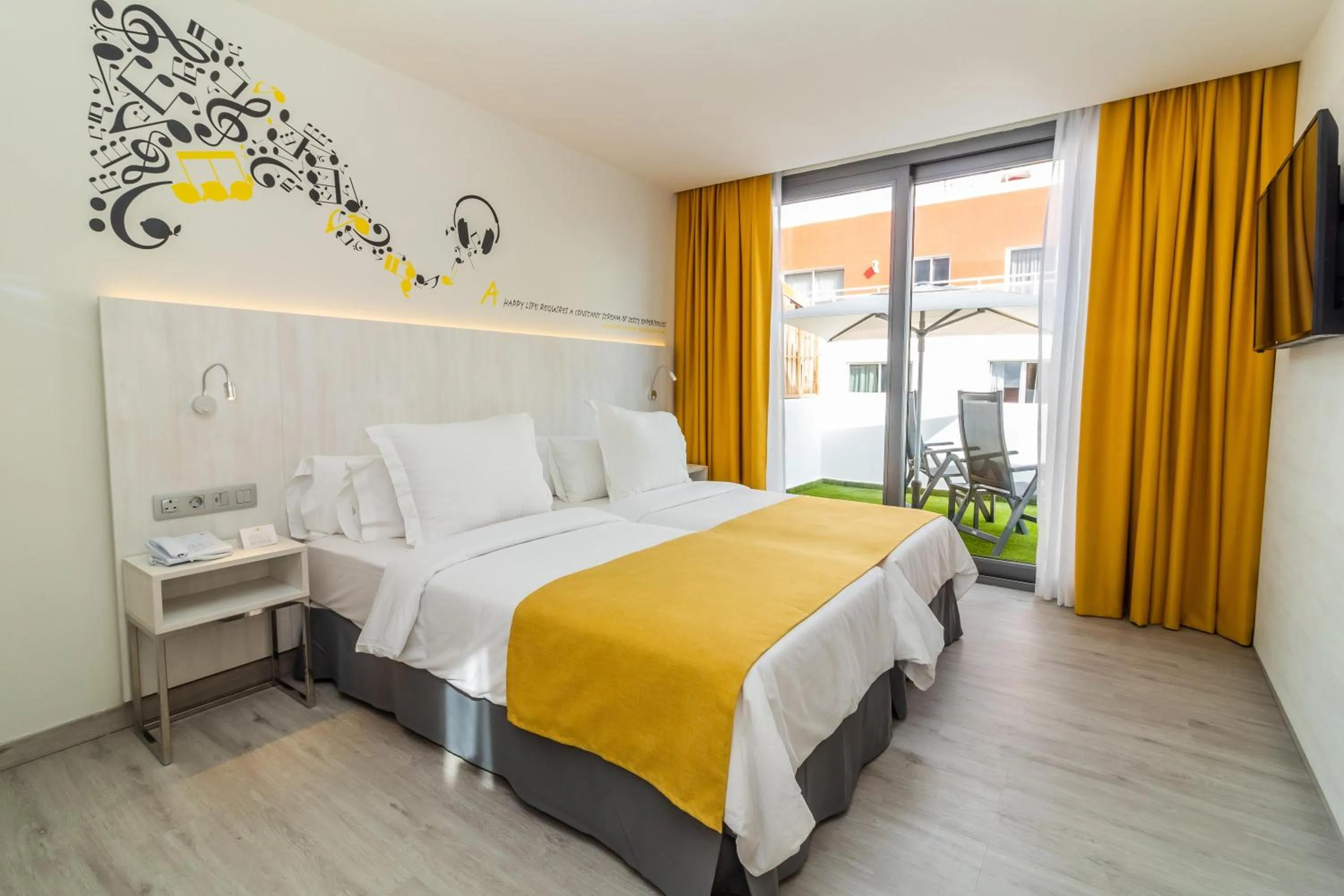 Photo of the whole room, Bed in Lemon & Soul Las Palmas