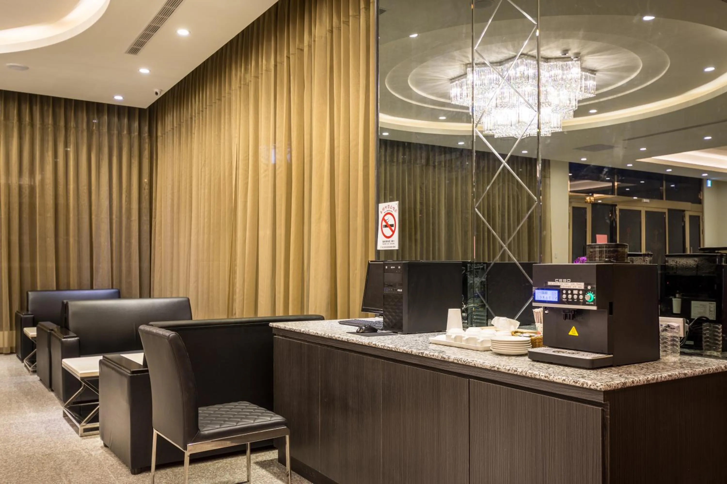 Lobby or reception in Midu Business Hotel