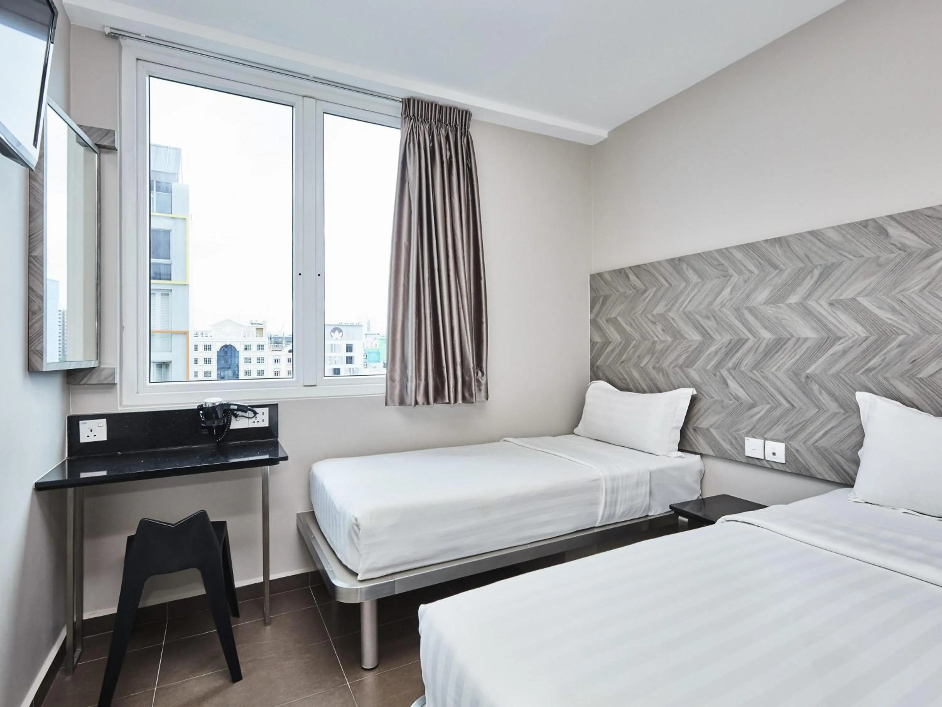 Bedroom, Bed in ibis budget Singapore Ruby