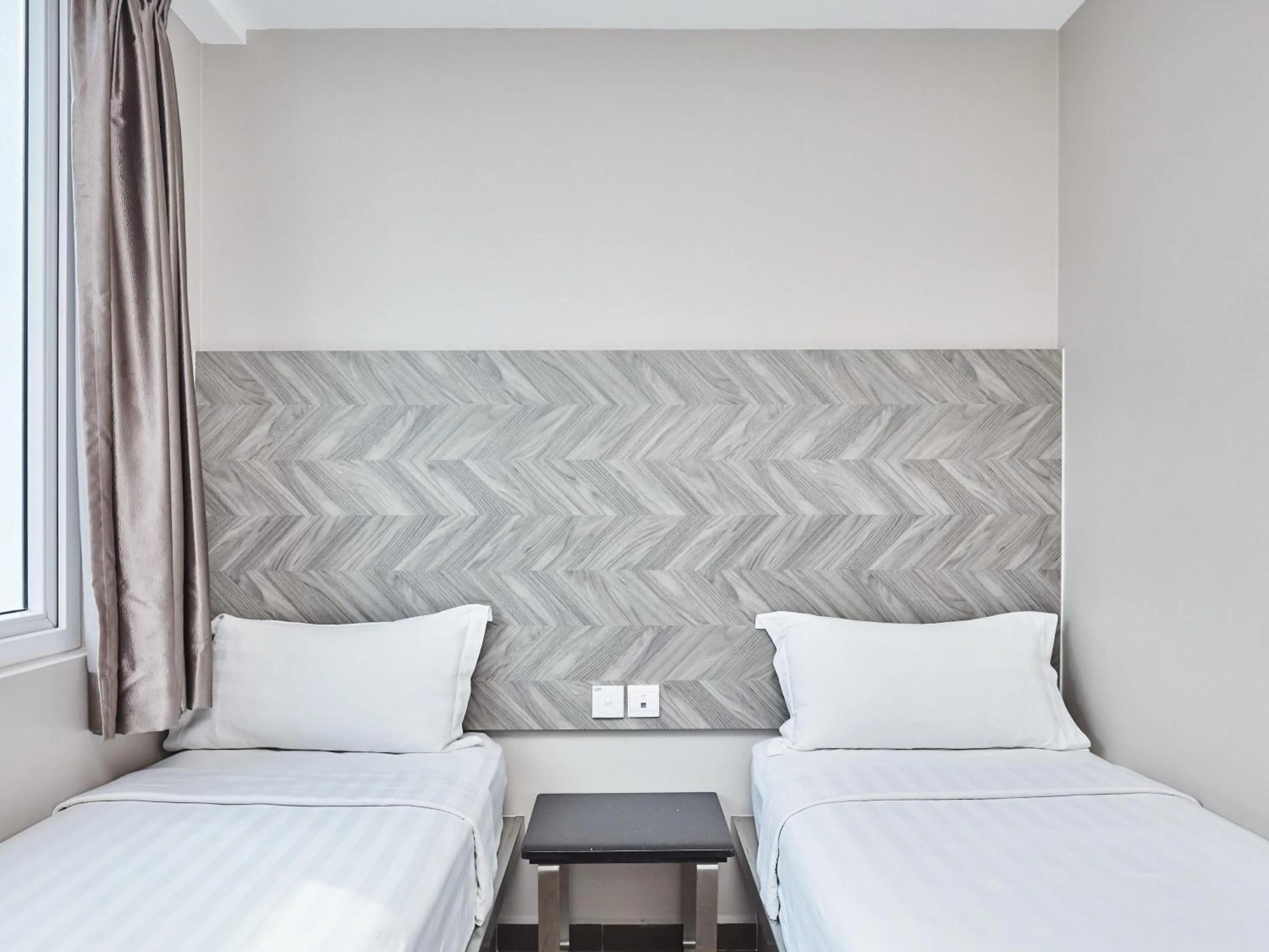 Bedroom, Bed in ibis budget Singapore Ruby