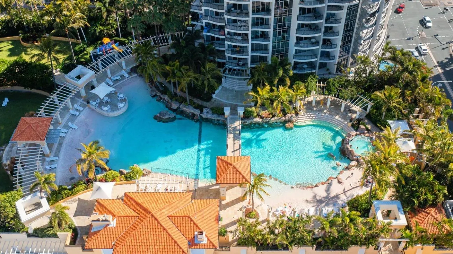 Lvl 25 Ocean View 3 Bedroom Apartment in Chevron Renaissance - Private Apartments - Hosted by Coastal Letting Co.