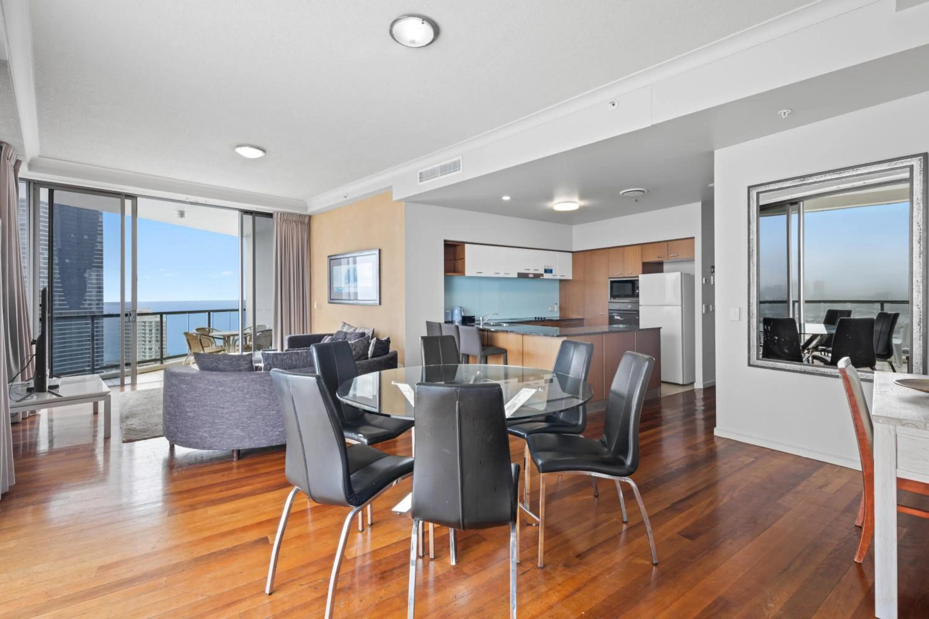 Dining area in Chevron Renaissance - Private Apartments - Hosted by Coastal Letting Co.