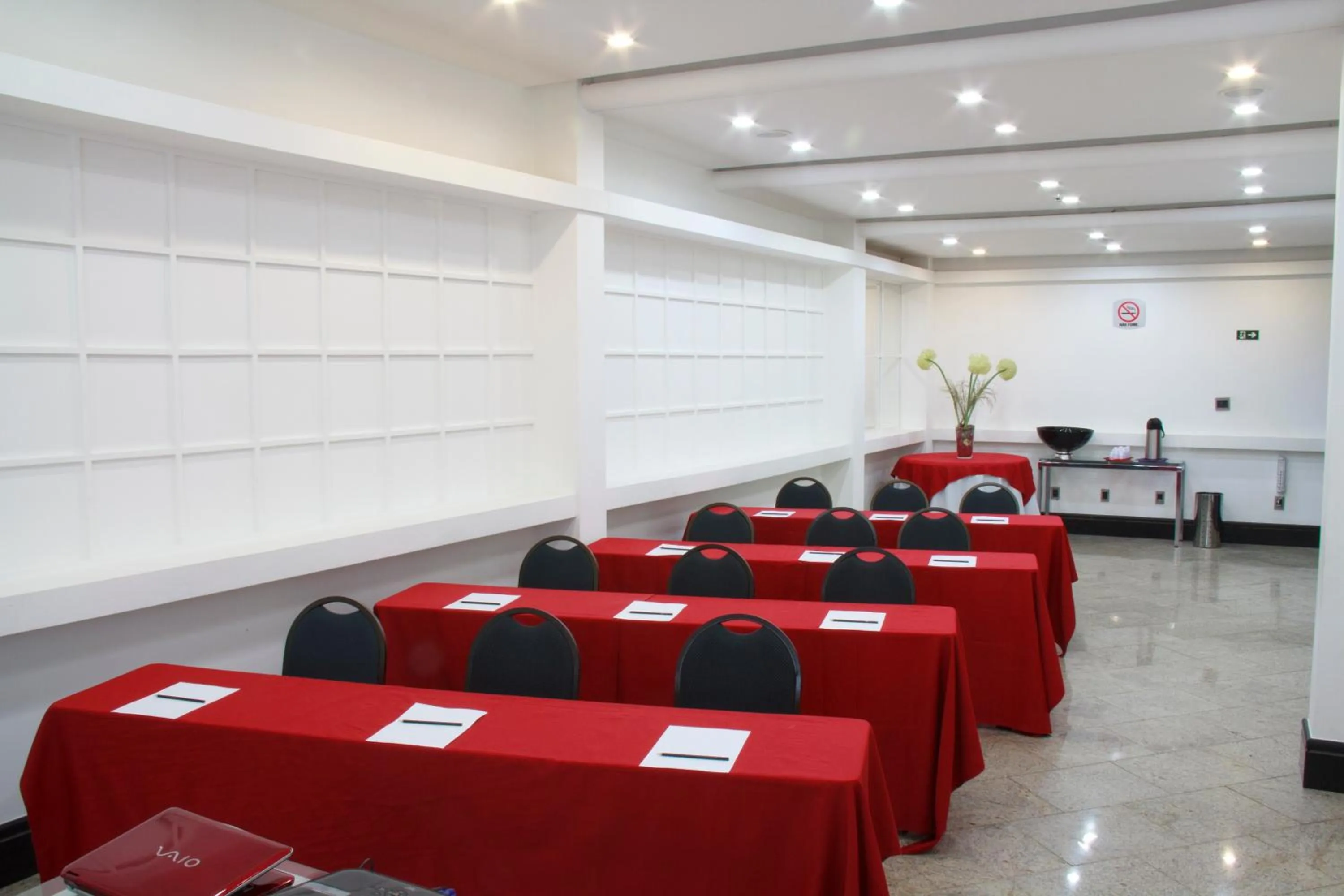 Business facilities in Da Vinci Hotel & Conventions - by Easy Hotéis