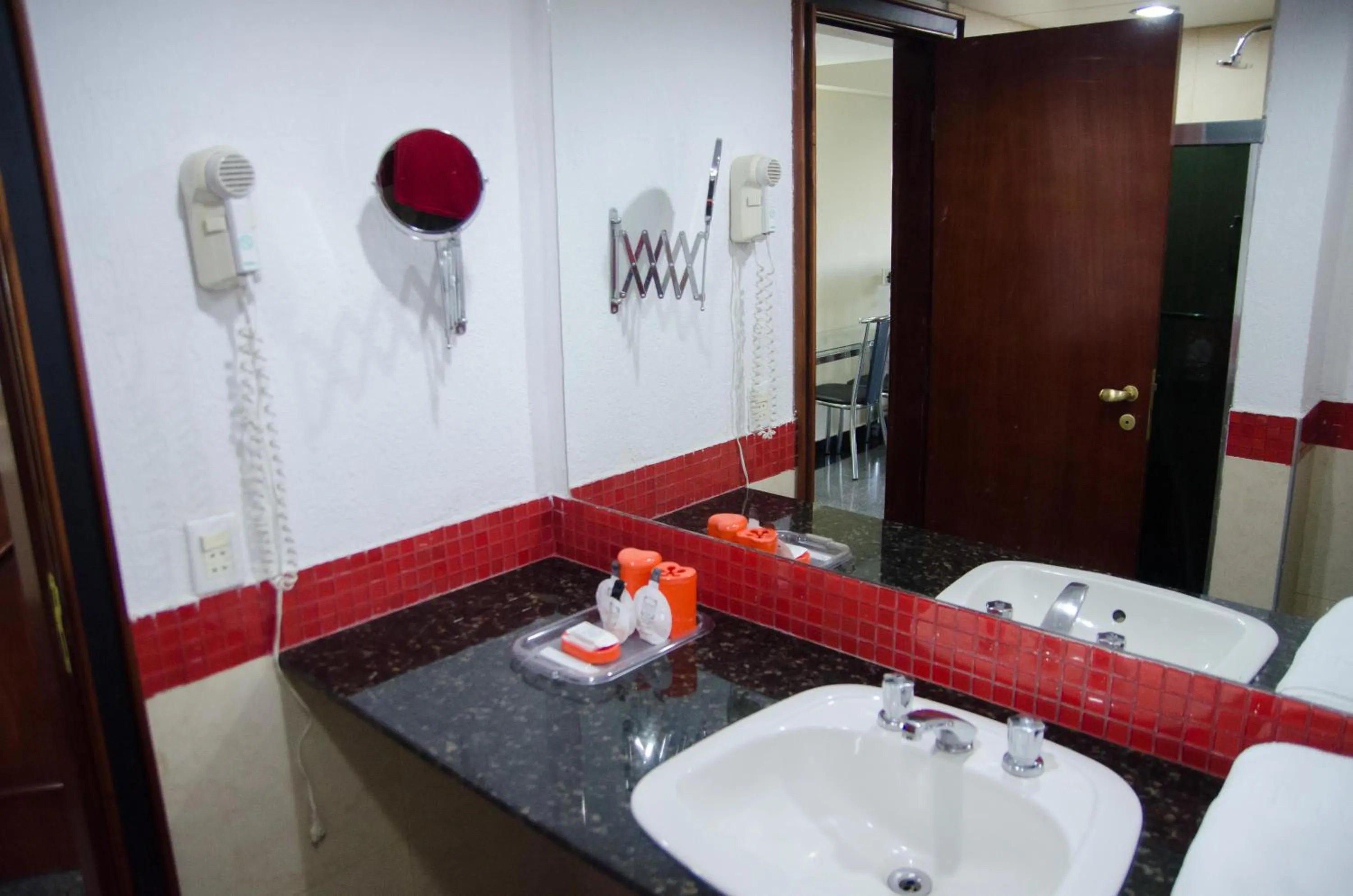 Da Vinci Hotel & Conventions - by Easy Hotéis