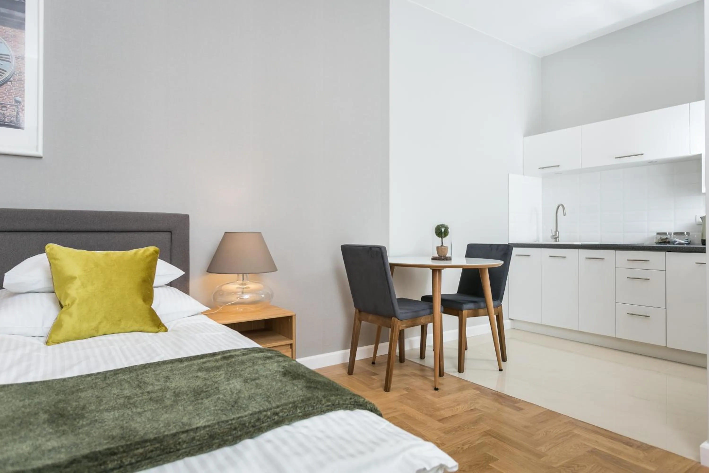 Photo of the whole room, Bed in Venetian House Market Square Aparthotel