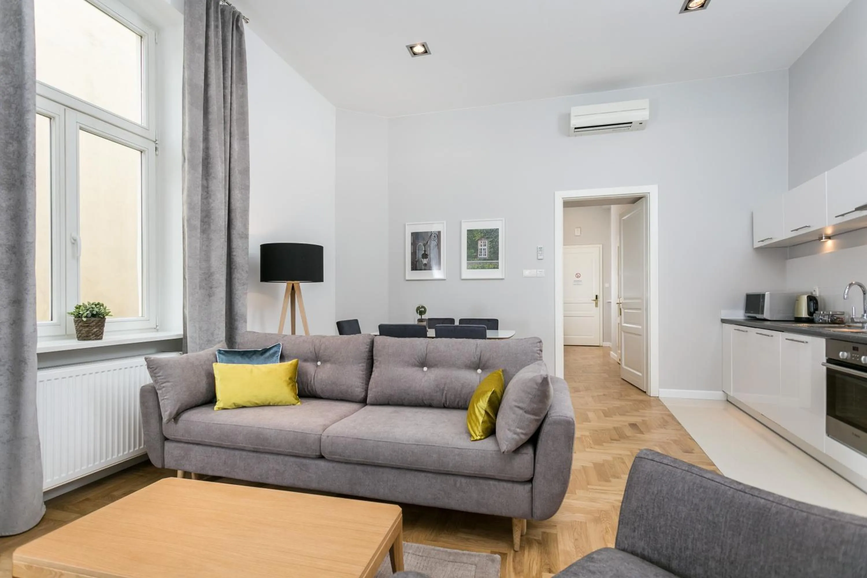 Seating area in Venetian House Market Square Aparthotel