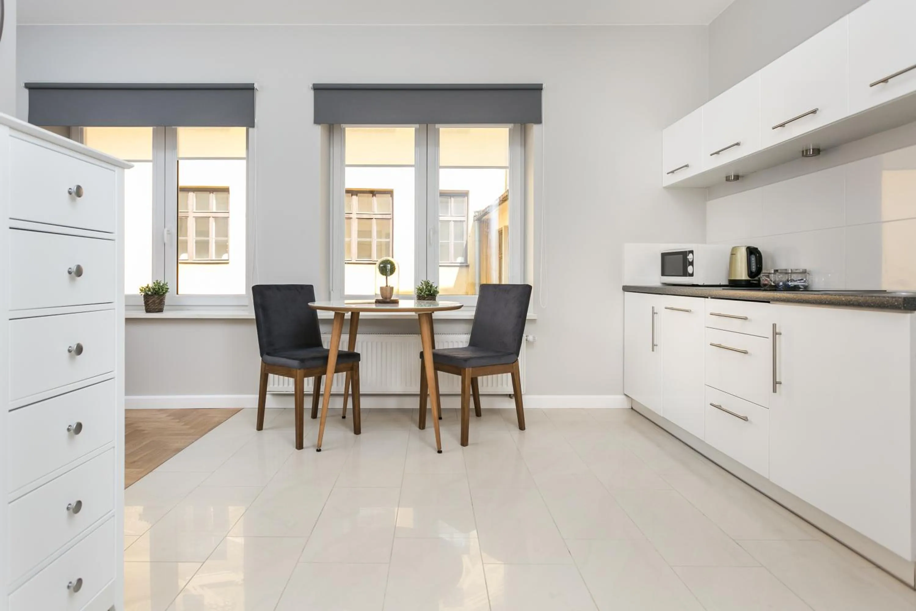 Kitchen or kitchenette in Venetian House Market Square Aparthotel