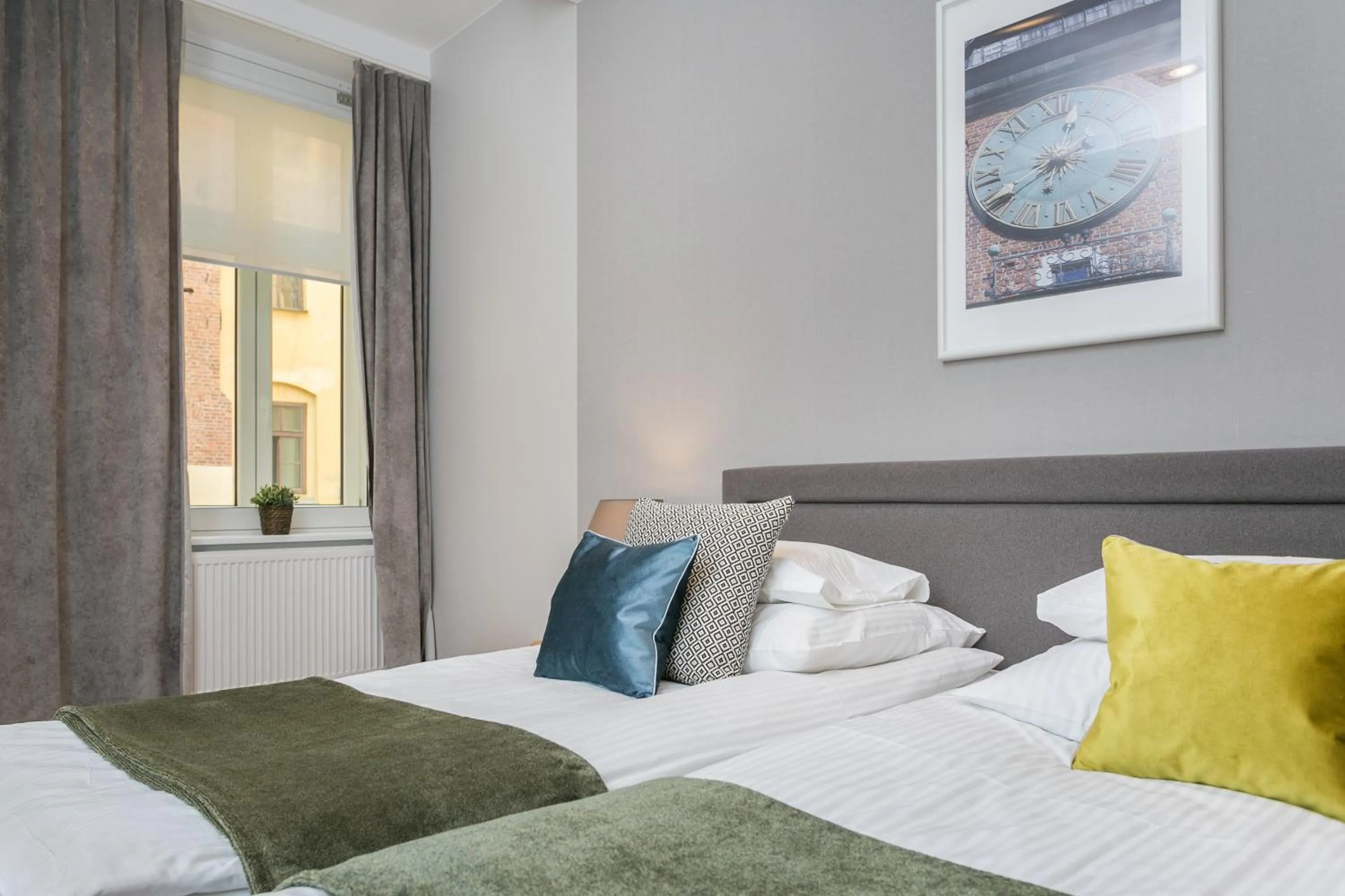 View (from property/room), Bed in Venetian House Market Square Aparthotel