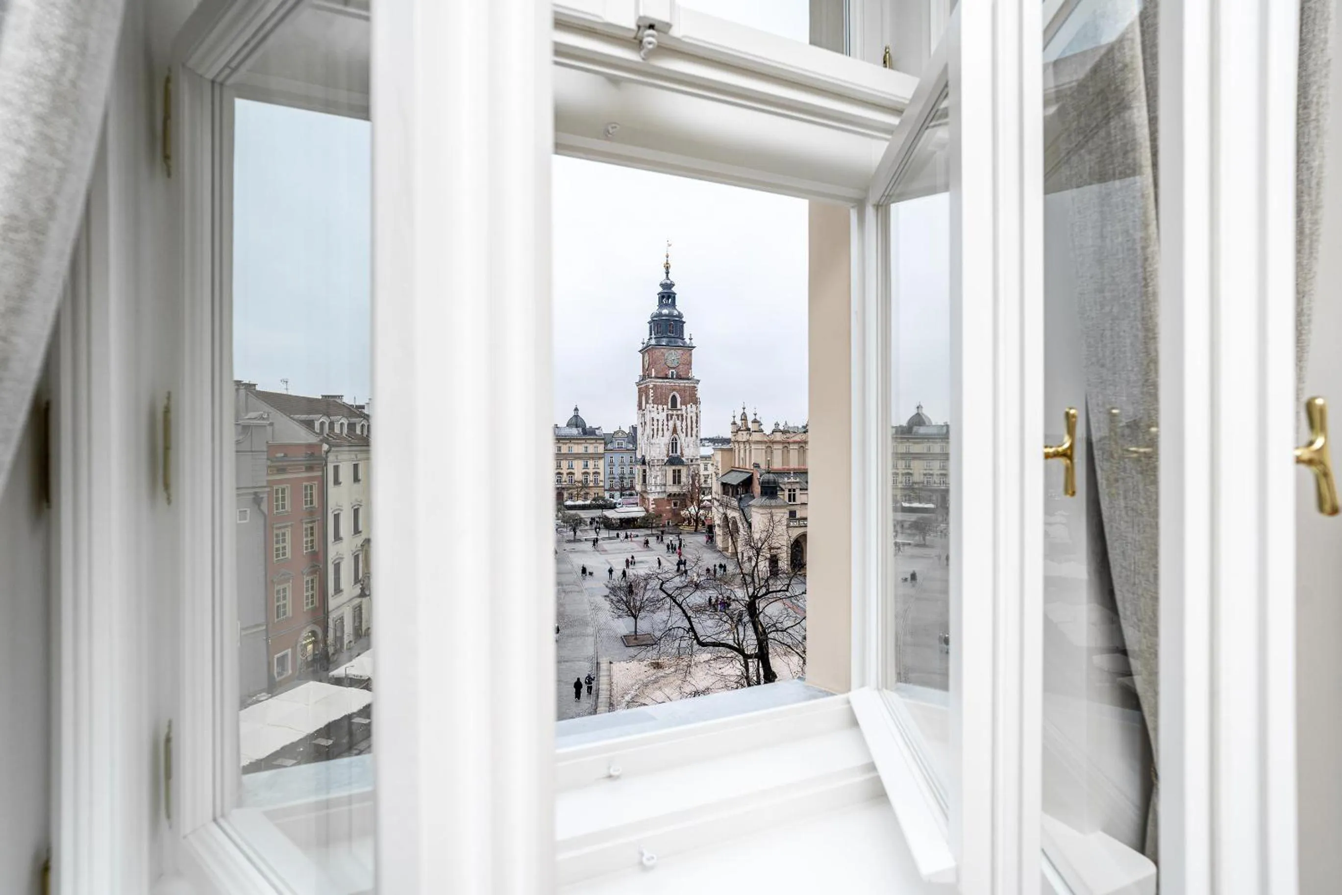 City view in Venetian House Market Square Aparthotel