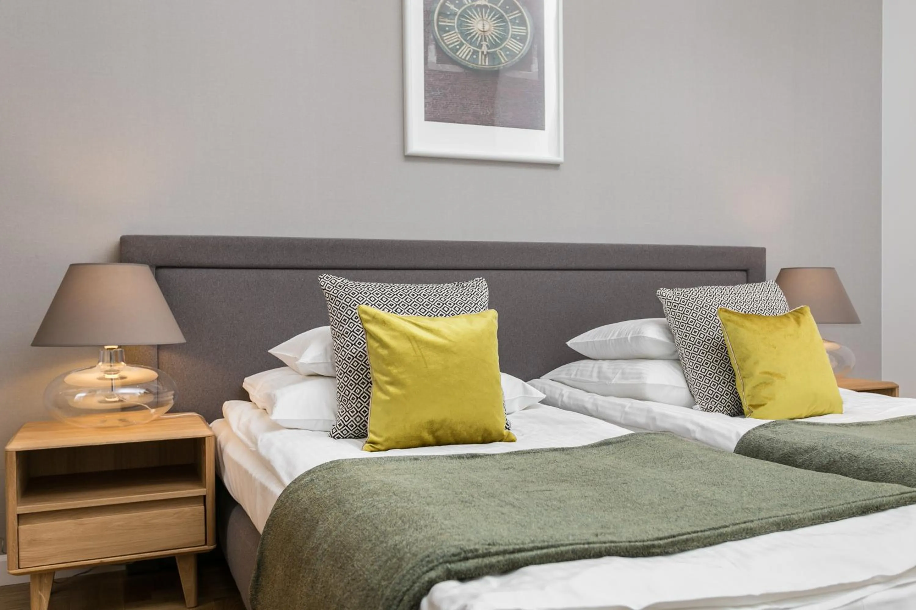 Bed in Venetian House Market Square Aparthotel