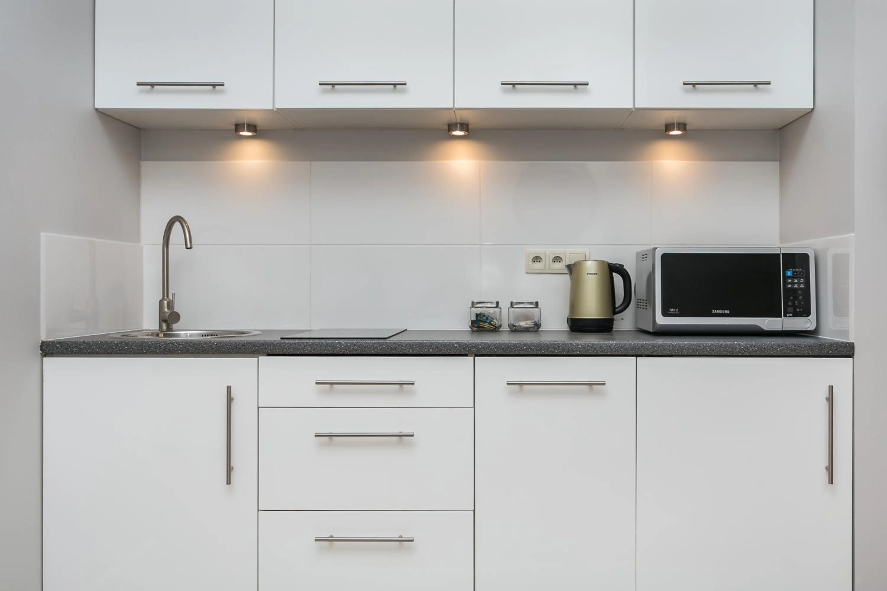 Kitchen or kitchenette in Venetian House Market Square Aparthotel