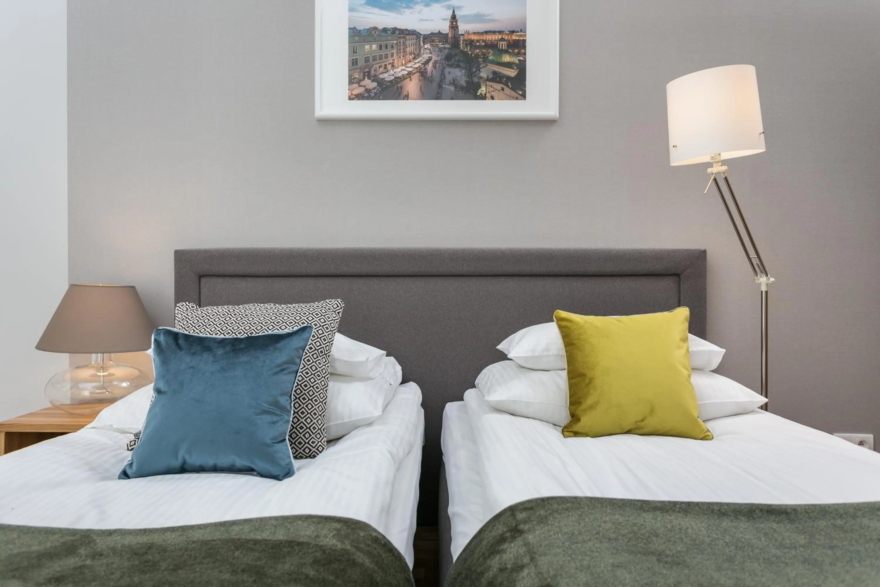 Bed in Venetian House Market Square Aparthotel