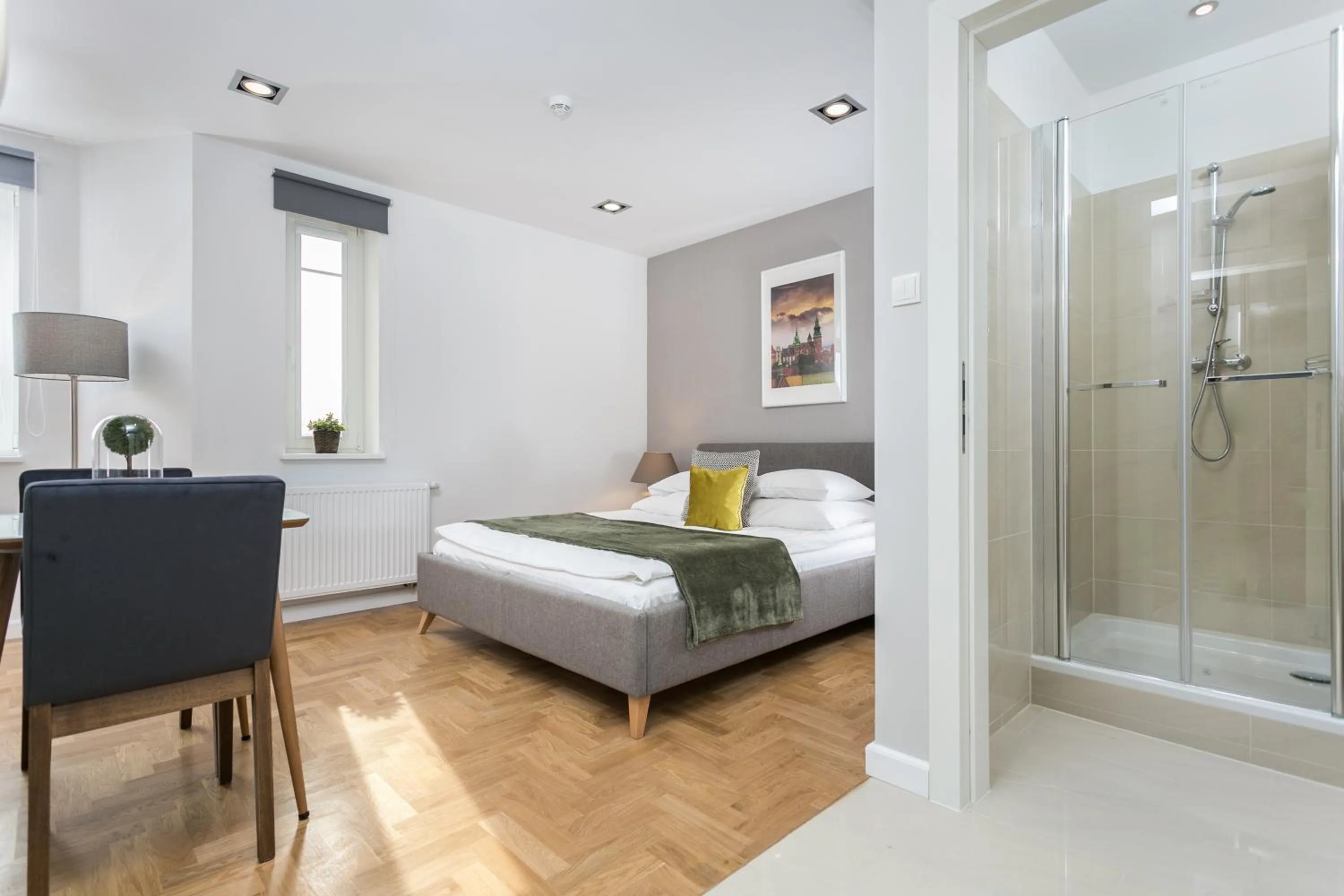 Bed in Venetian House Market Square Aparthotel