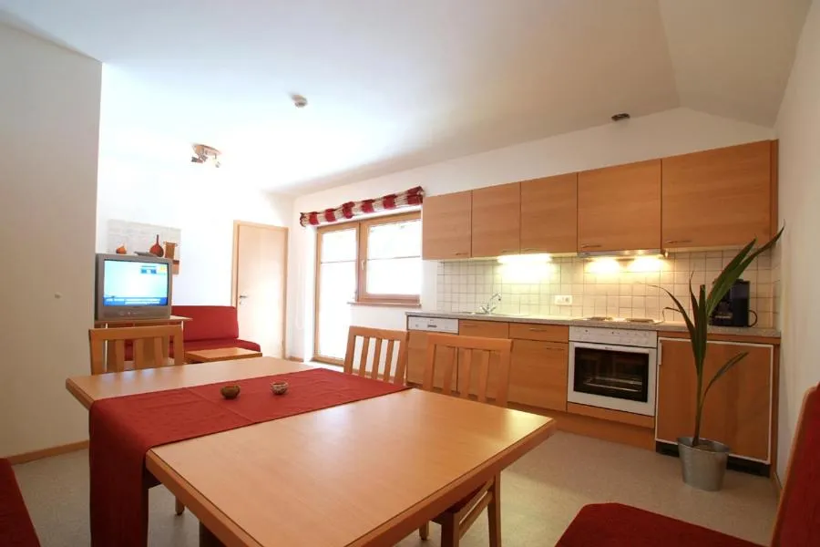 Kitchen or kitchenette in Haus Renate