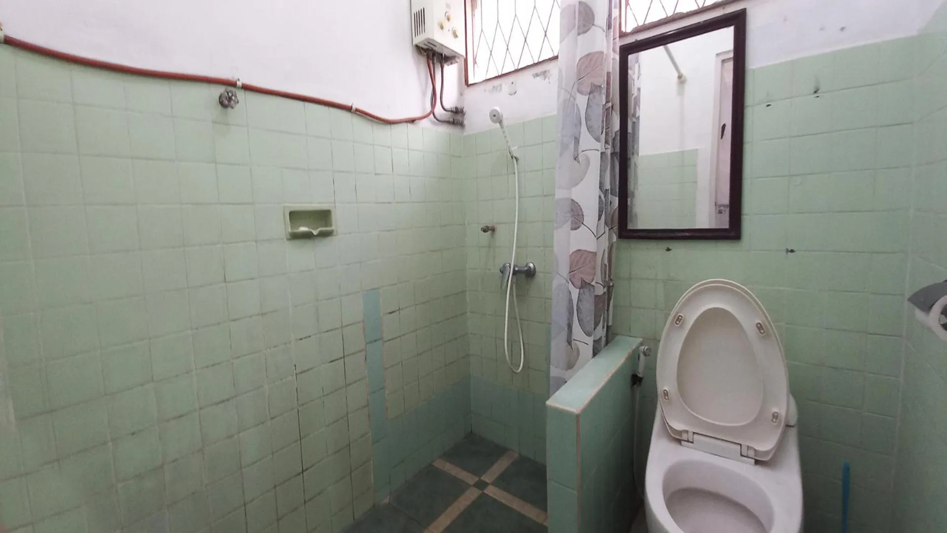 Bathroom in Budarno Homestay