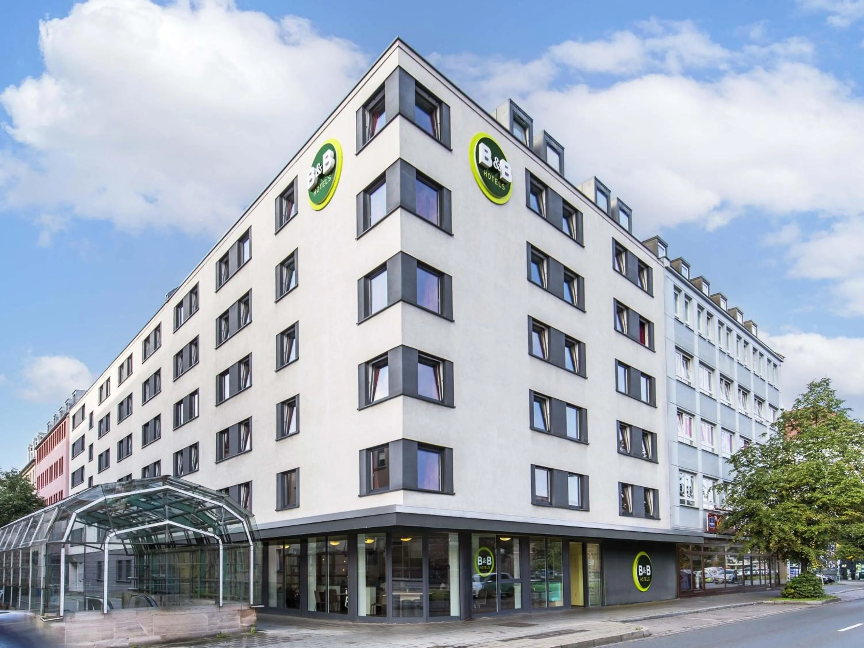 Property building in B&B Hotel Nürnberg-City