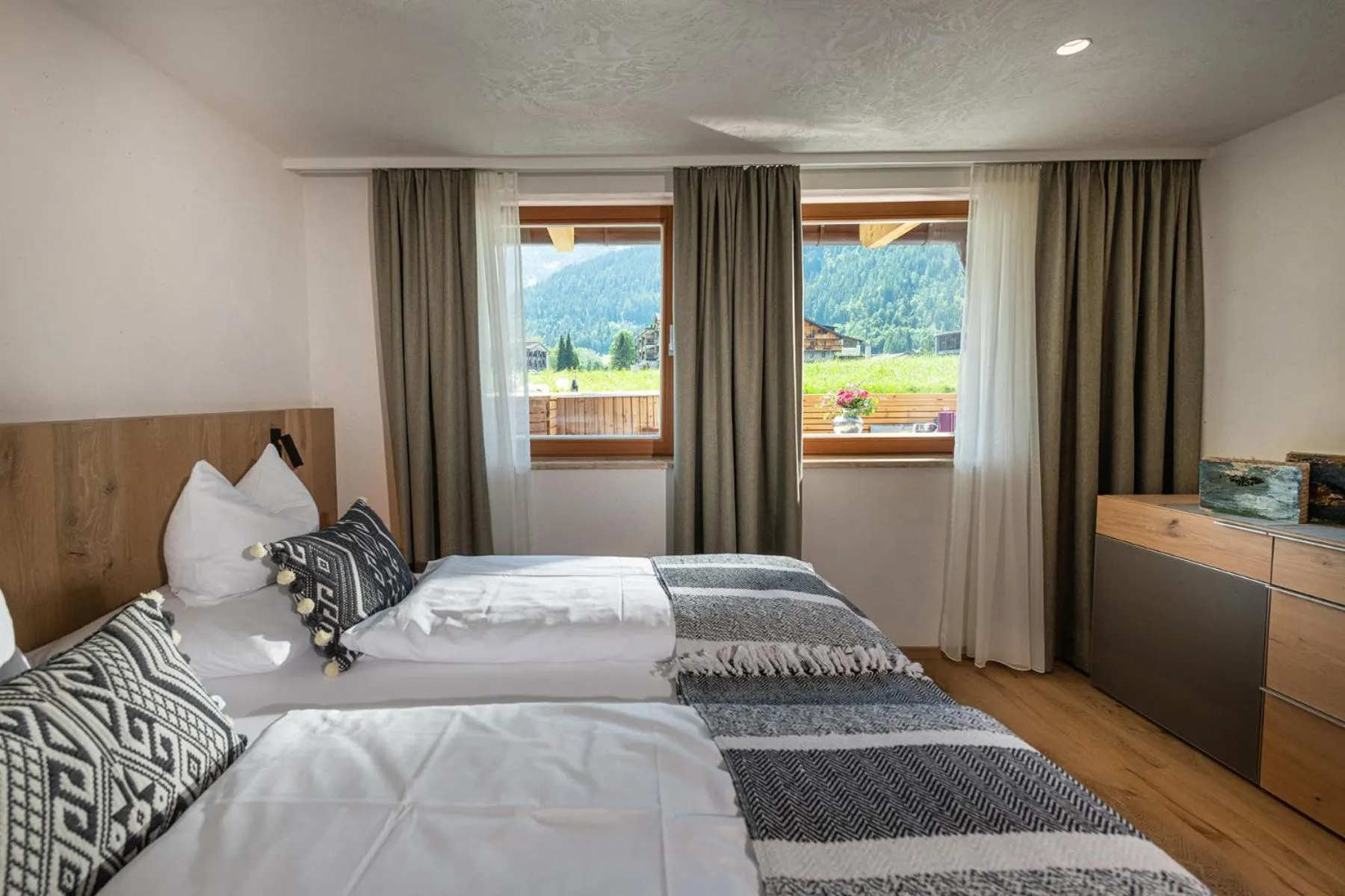 Bedroom, Bed in Meerberg