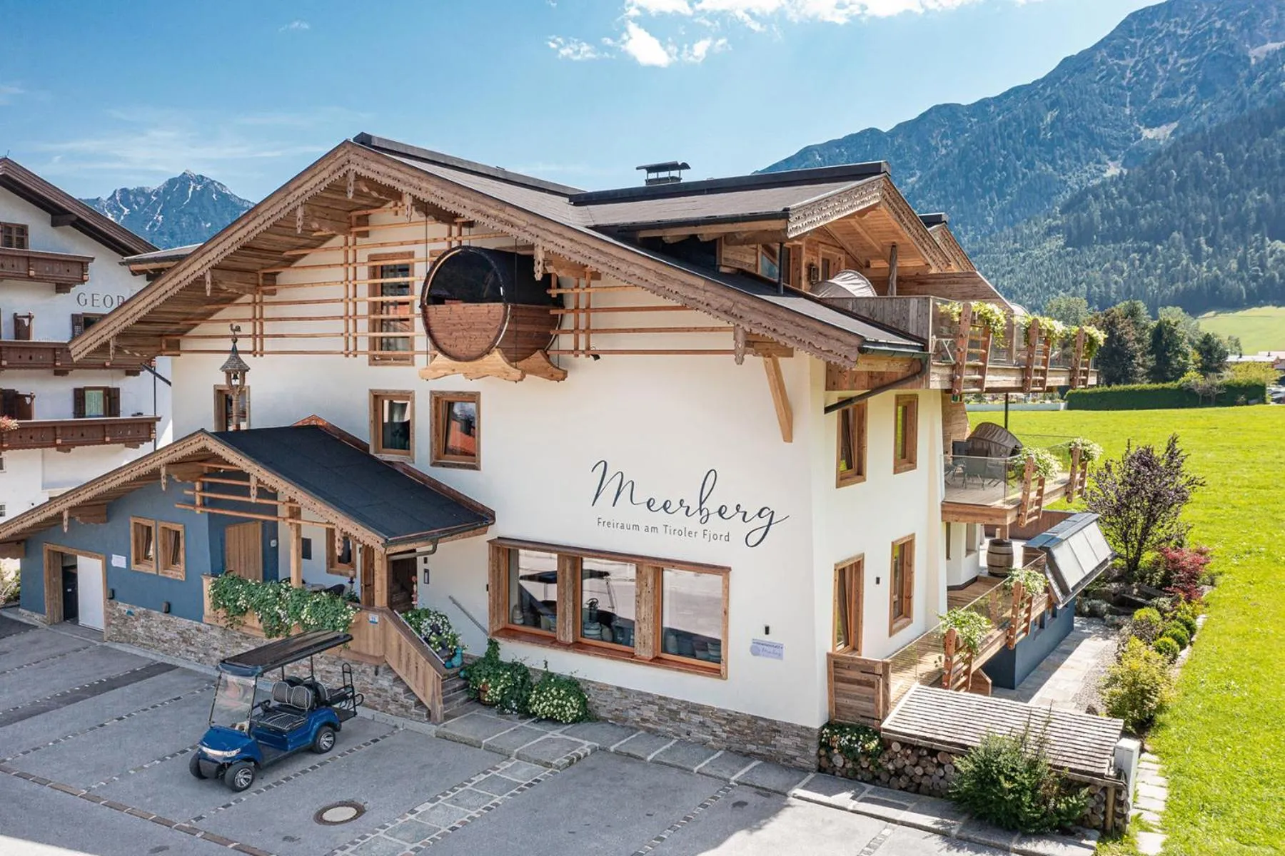 Property building in Meerberg