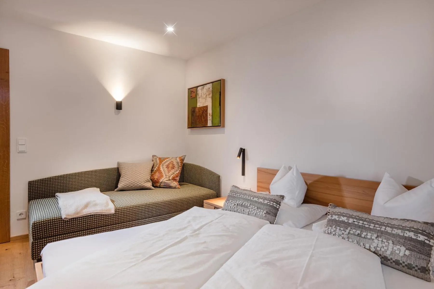 Photo of the whole room, Bed in Meerberg