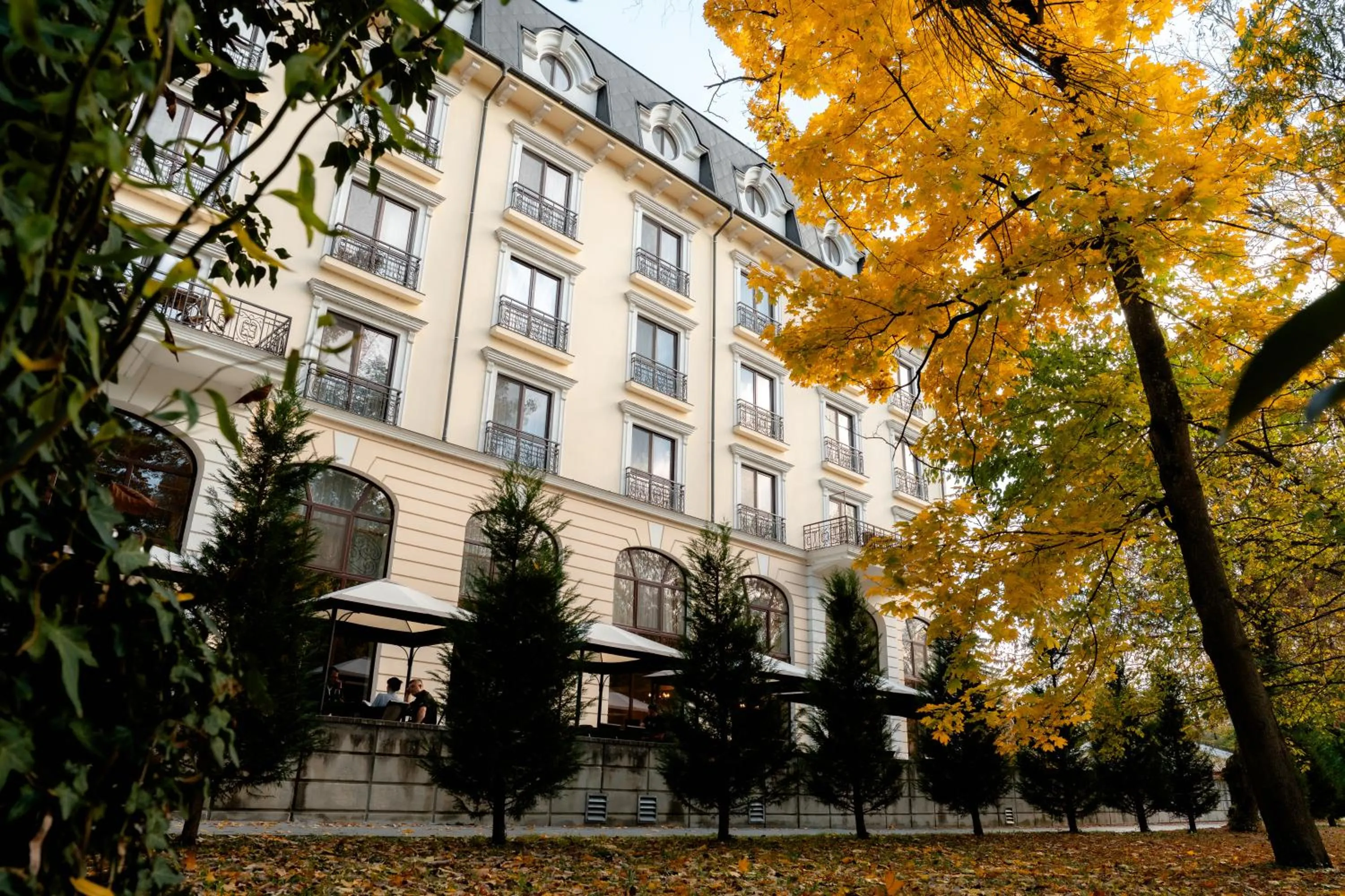 Property building in Grand Hotel Sofianu