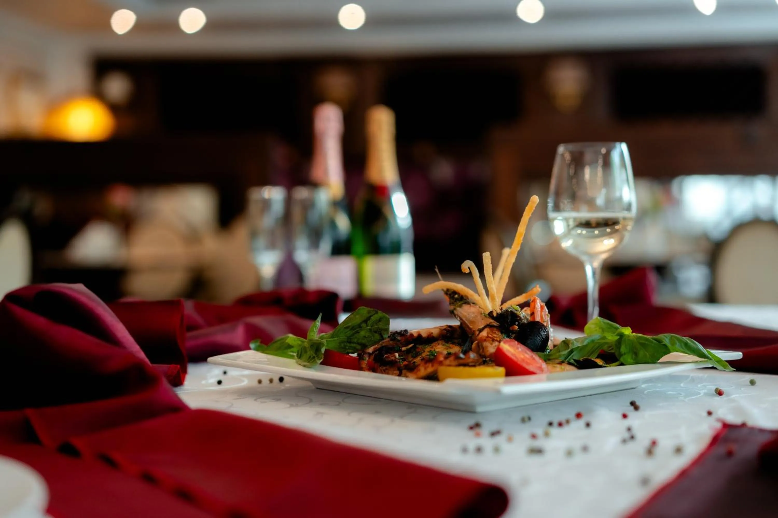 Food and drinks in Grand Hotel Sofianu