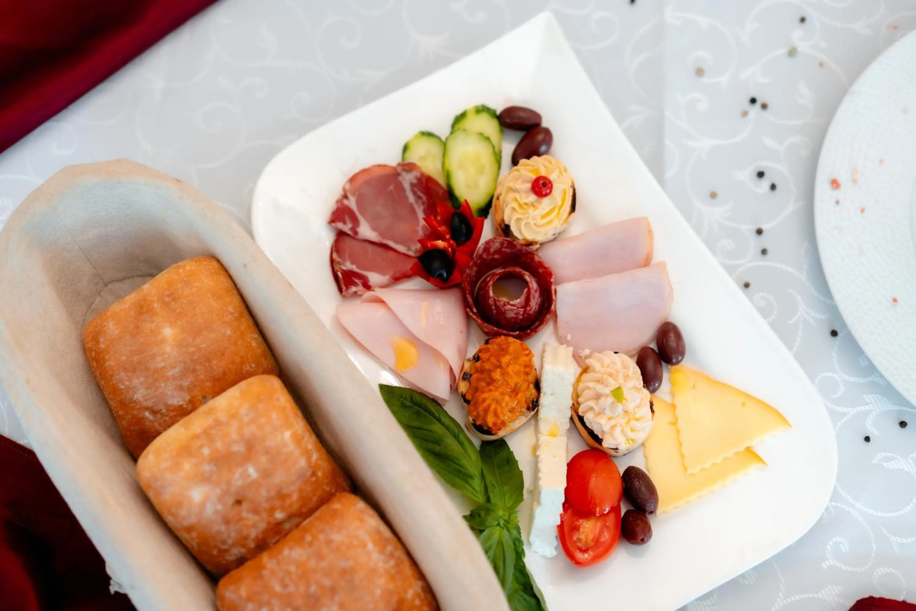 Food in Grand Hotel Sofianu