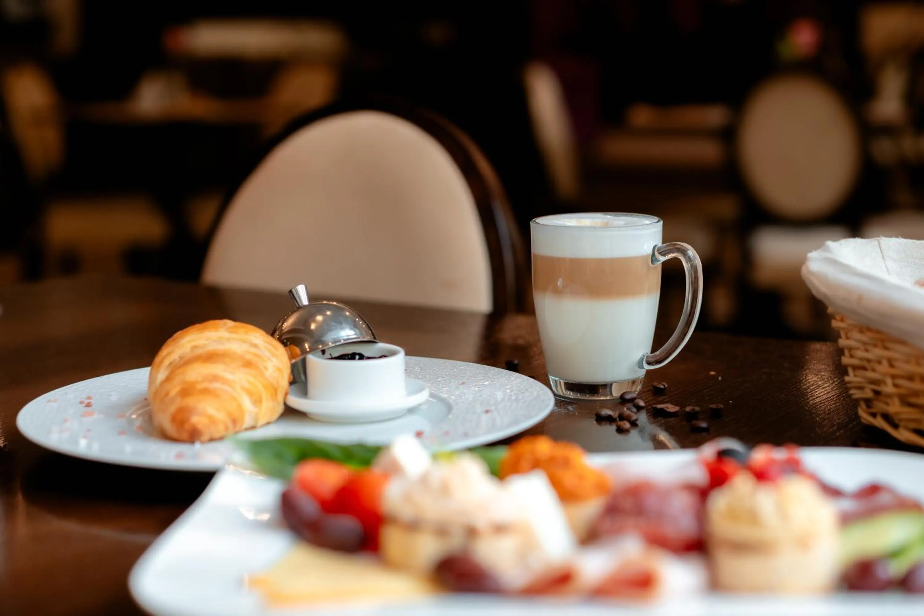 Breakfast in Grand Hotel Sofianu