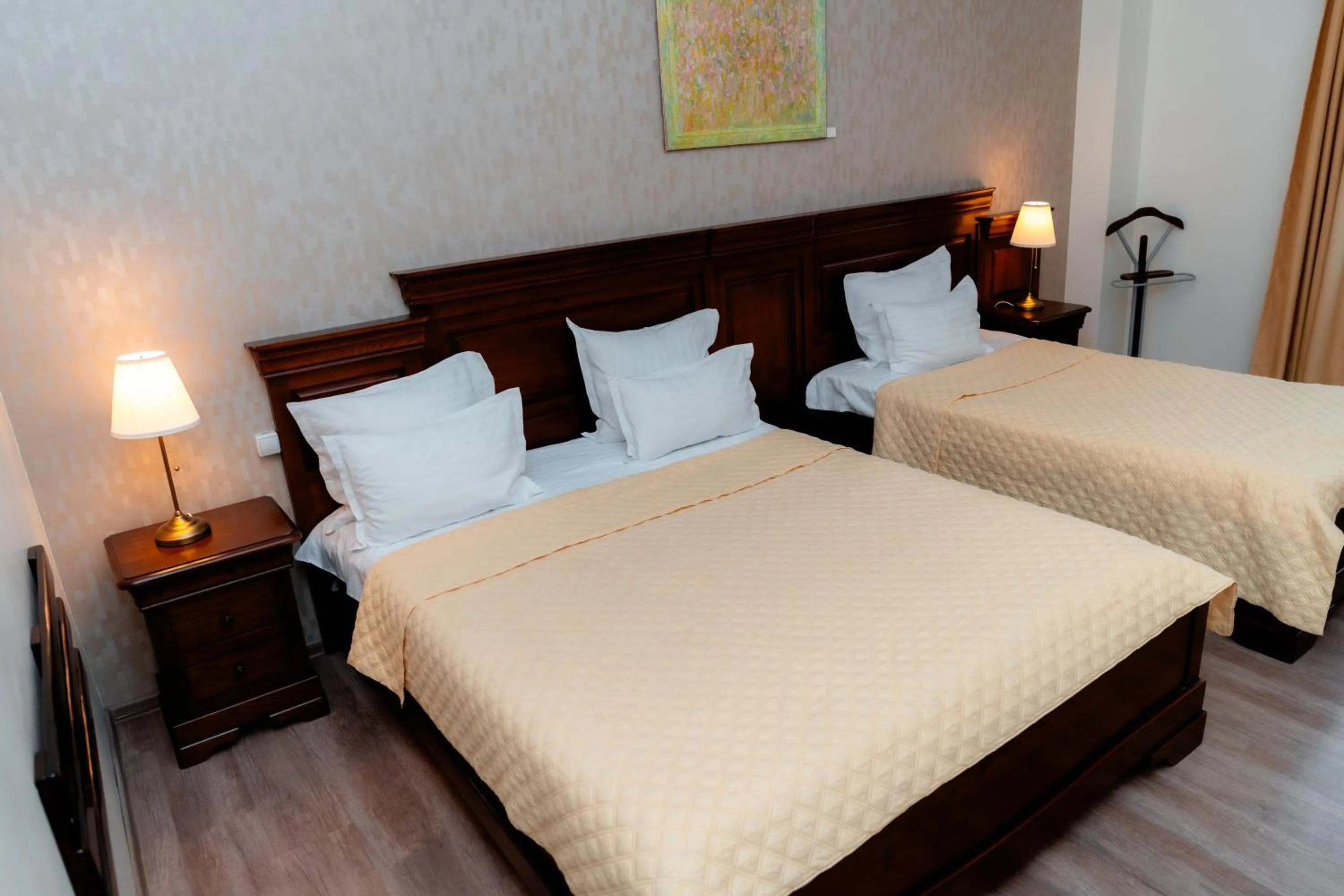 Bed in Grand Hotel Sofianu